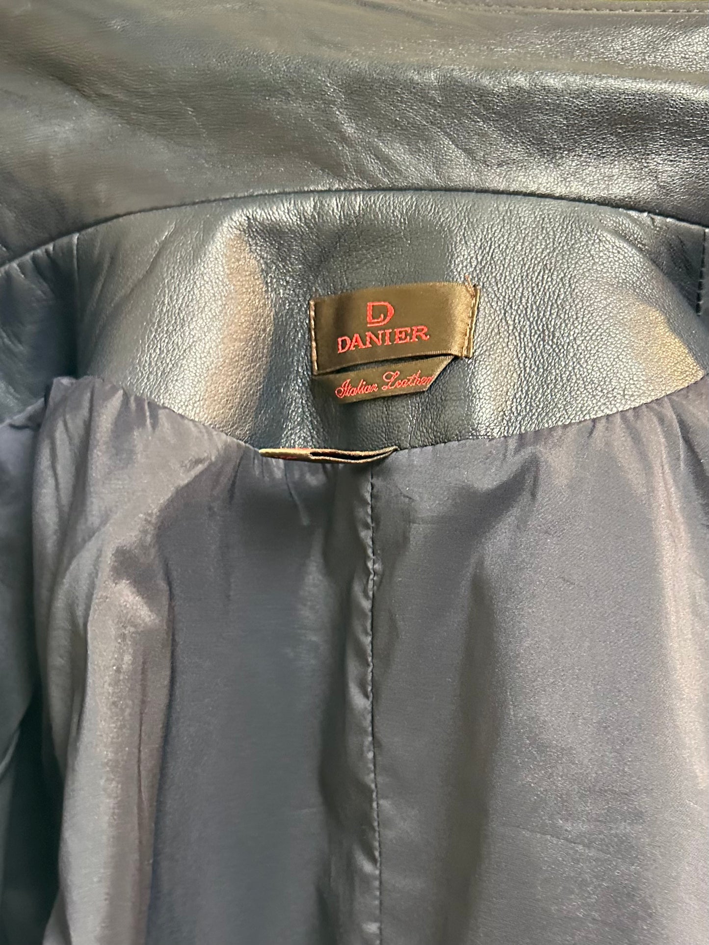 90s 'Danier' Fitted Black Leather Jacket / Medium