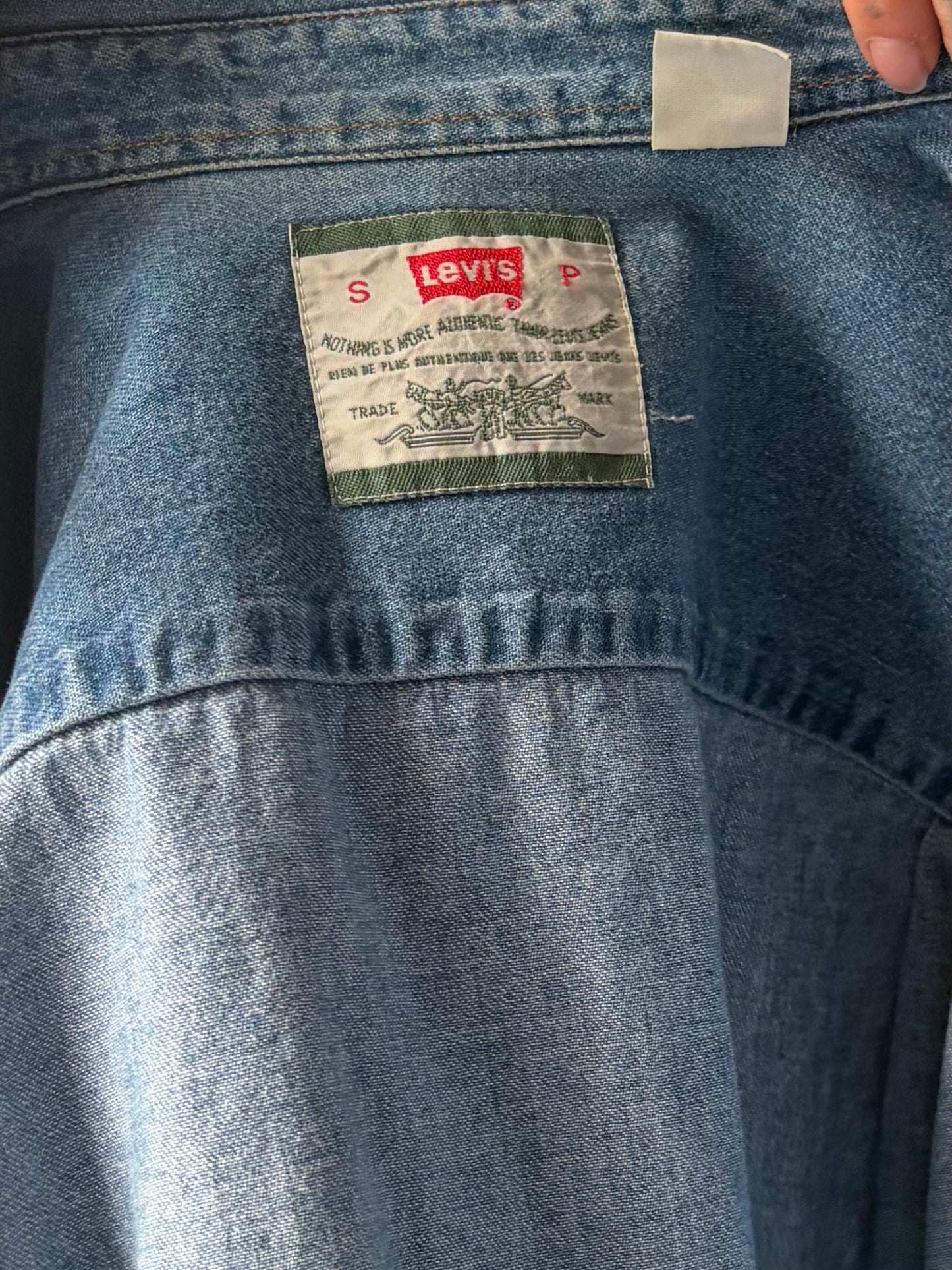 90s 'Levis' Button Up Denim Shirt / Small