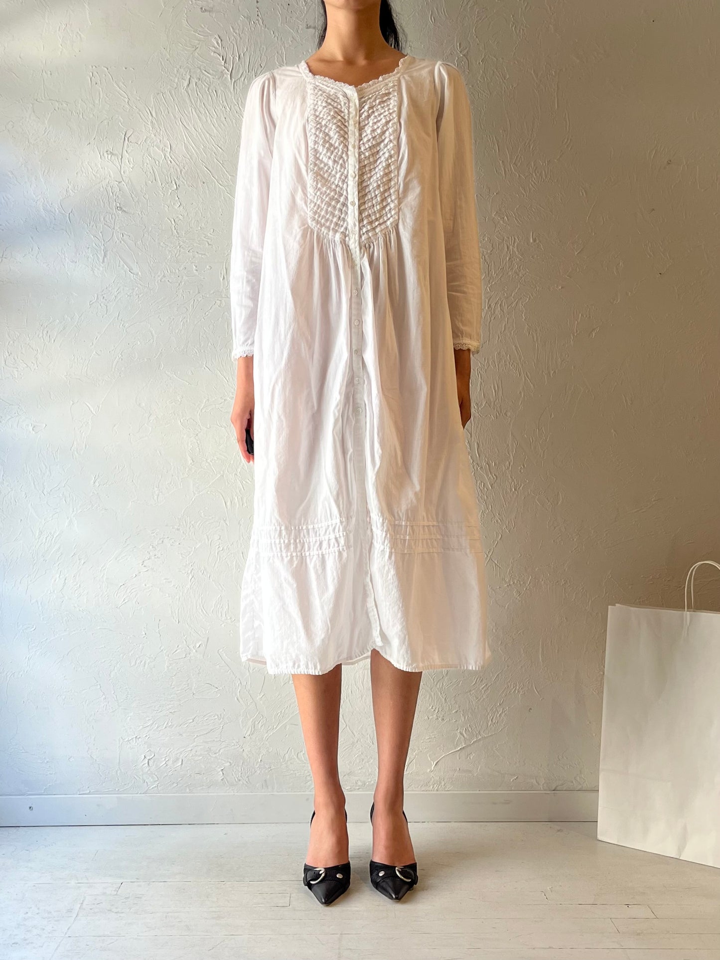 90s ‘Eileen West’ White Cotton Long Sleeve Dress / Small