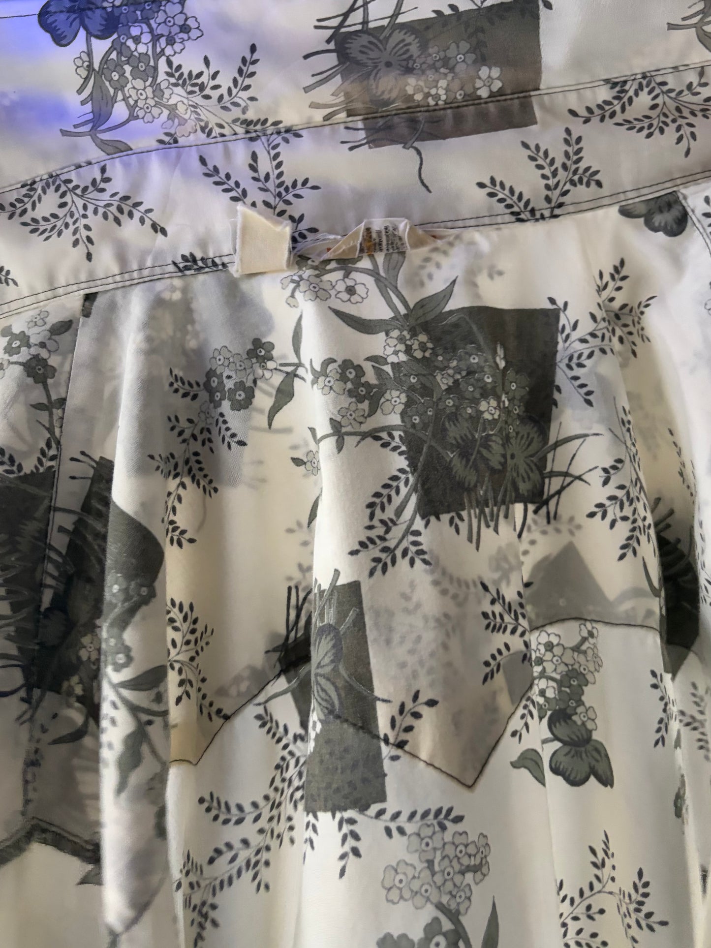 70s 'Permanent Press' Floral Western Snap Up Shirt / Vintage 1970s Cowboy Workwear Shirt / Large