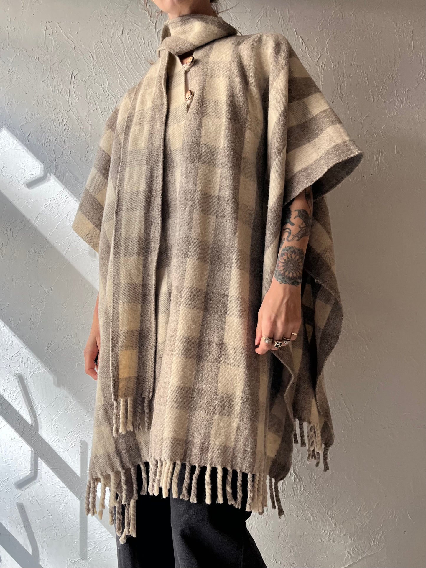 Vintage Knit Plaid Cape / One size