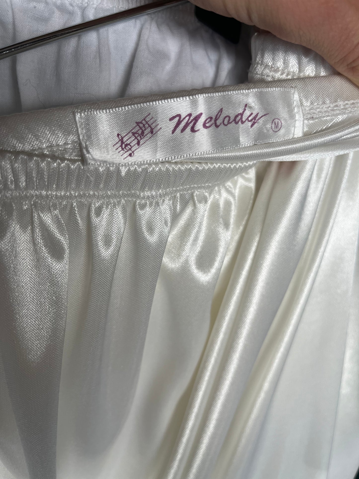 90s ‘Melody’ White Lacy Midi Skirt / Medium