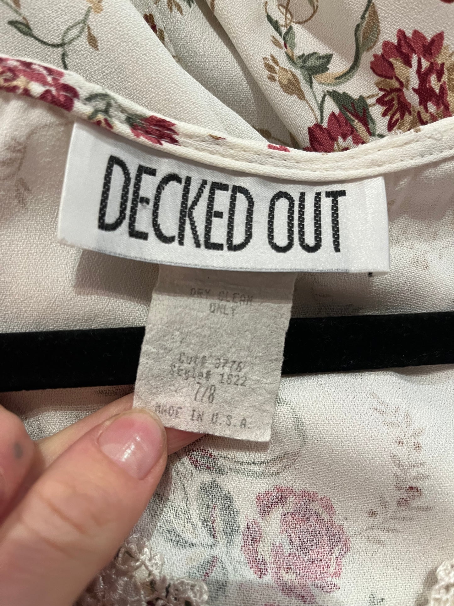 90s 'Decked Out' White Floral Dress / Medium