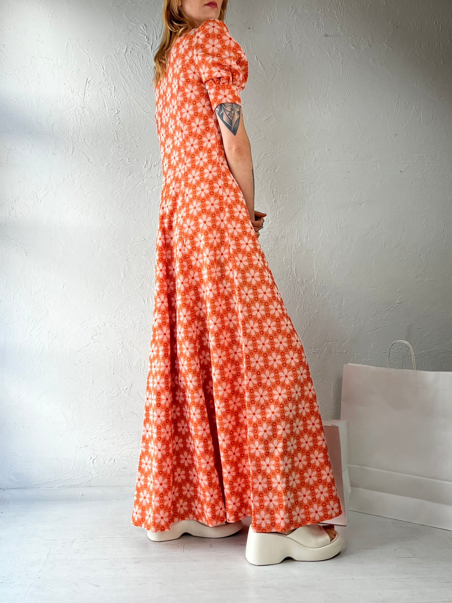 70s Peachy Pink Daisy Short Sleeve Maxi Dress / Small