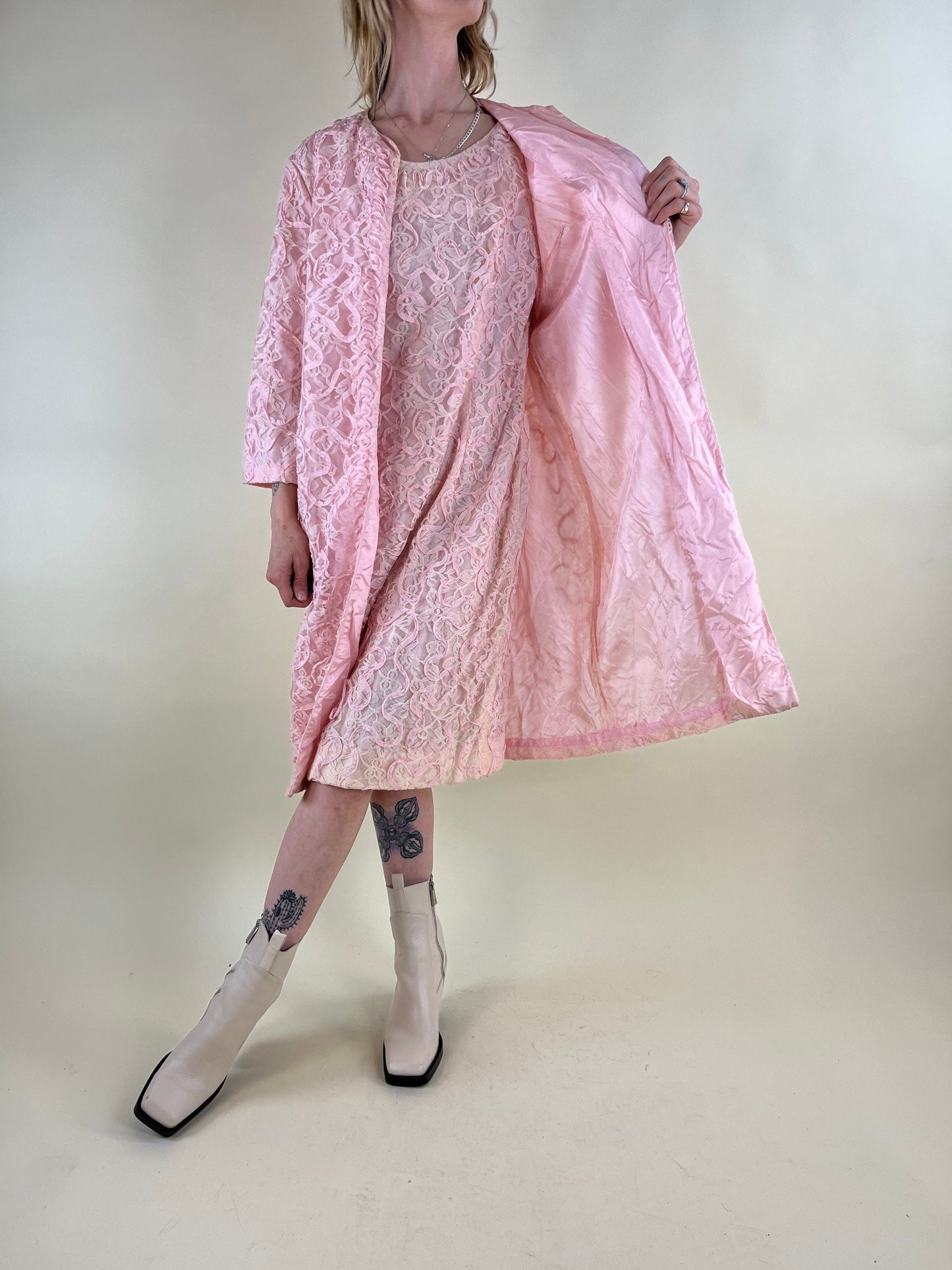 60s Pink Lace Two-Piece Dress and Coat Set / Small - Medium