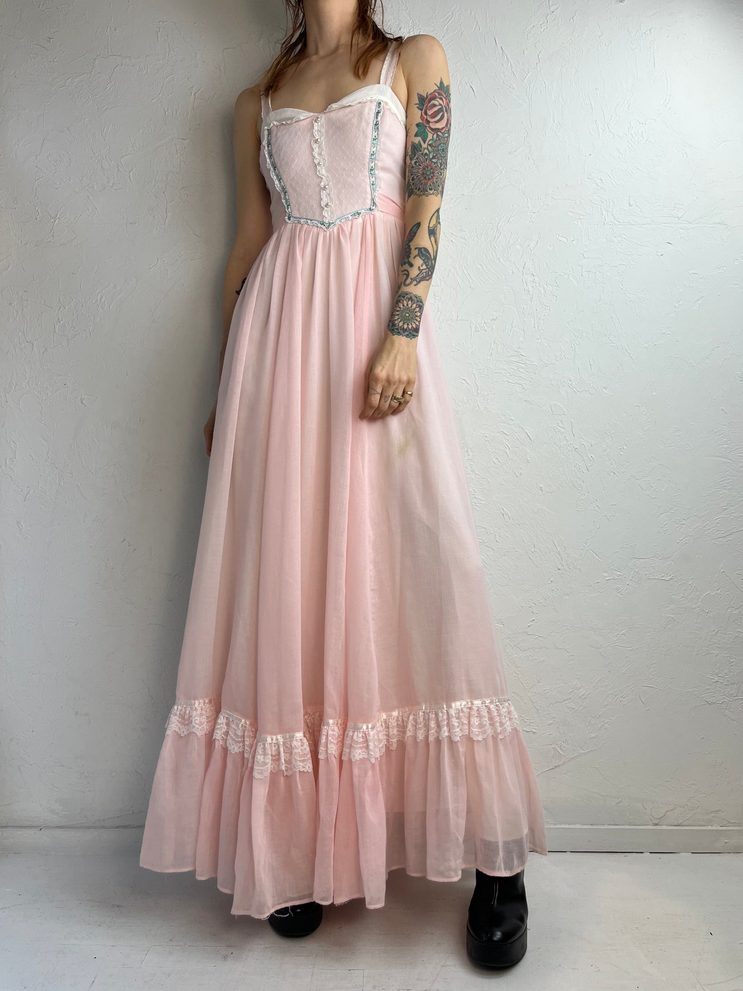 70s ‘Gunne Sax’ Baby Pink White Lace Gunne Sax Peasant Dress / X-Small