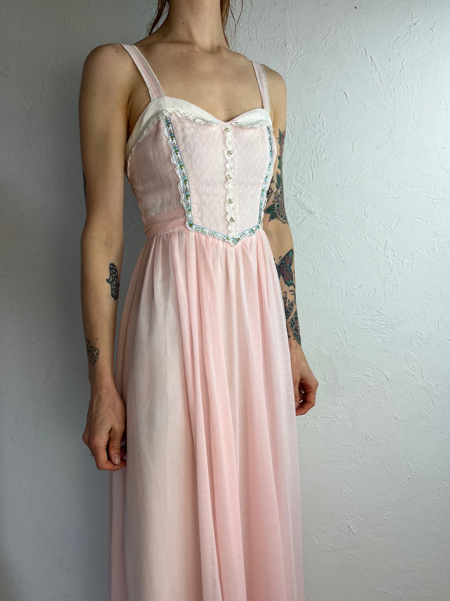 70s ‘Gunne Sax’ Baby Pink White Lace Gunne Sax Peasant Dress / X-Small