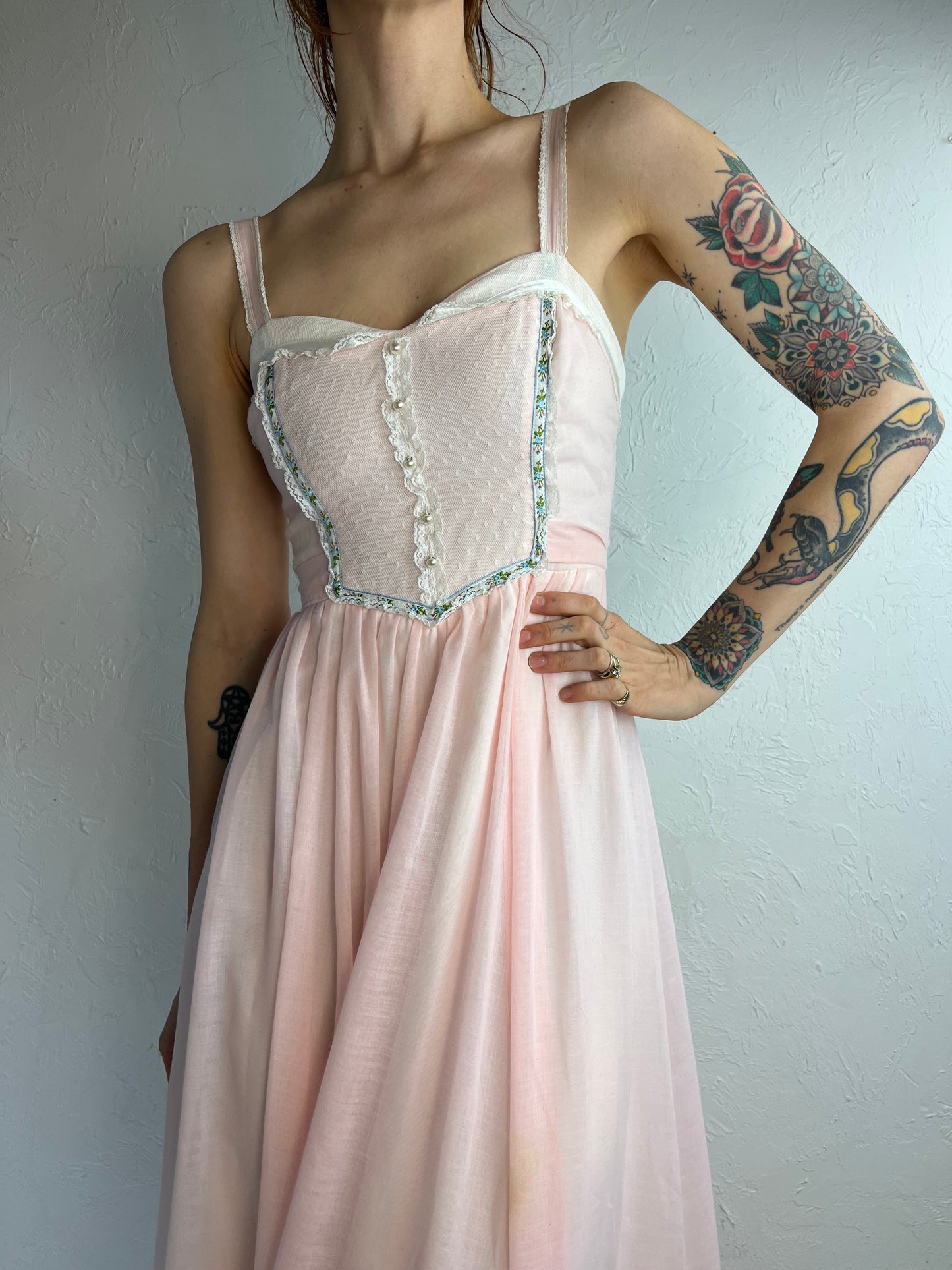 70s ‘Gunne Sax’ Baby Pink White Lace Gunne Sax Peasant Dress / X-Small