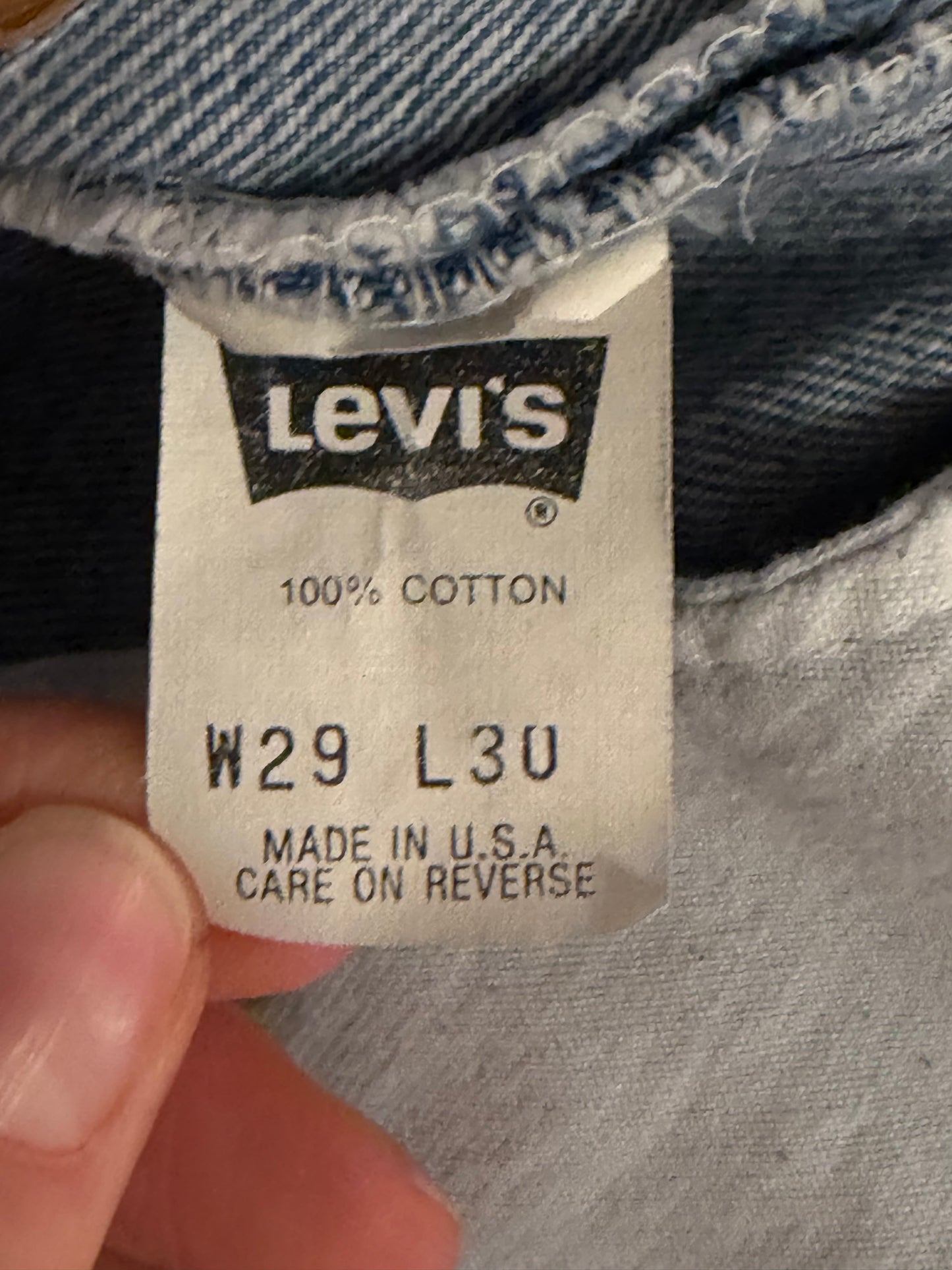 90s ‘Levi’s’ 501 Jeans / Made in USA / 26