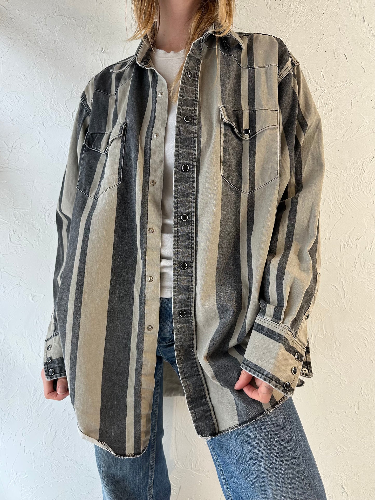 90s ‘Wrangler’ Striped Western Snap Up Shirt /