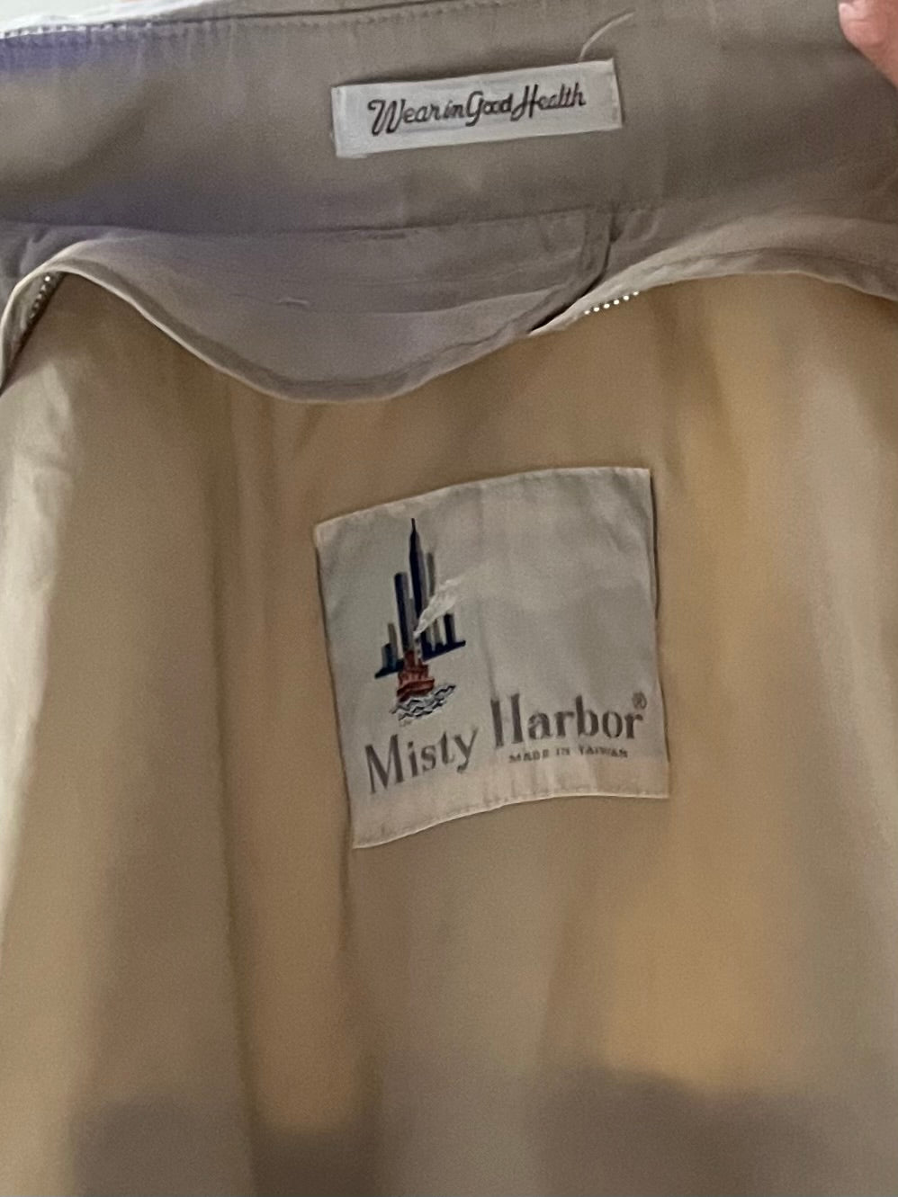 90s 'Misty Harbor' Beige Minimalist Normcore Duster Oversized Preppy Classic Trench Rain Coat / Medium - Large