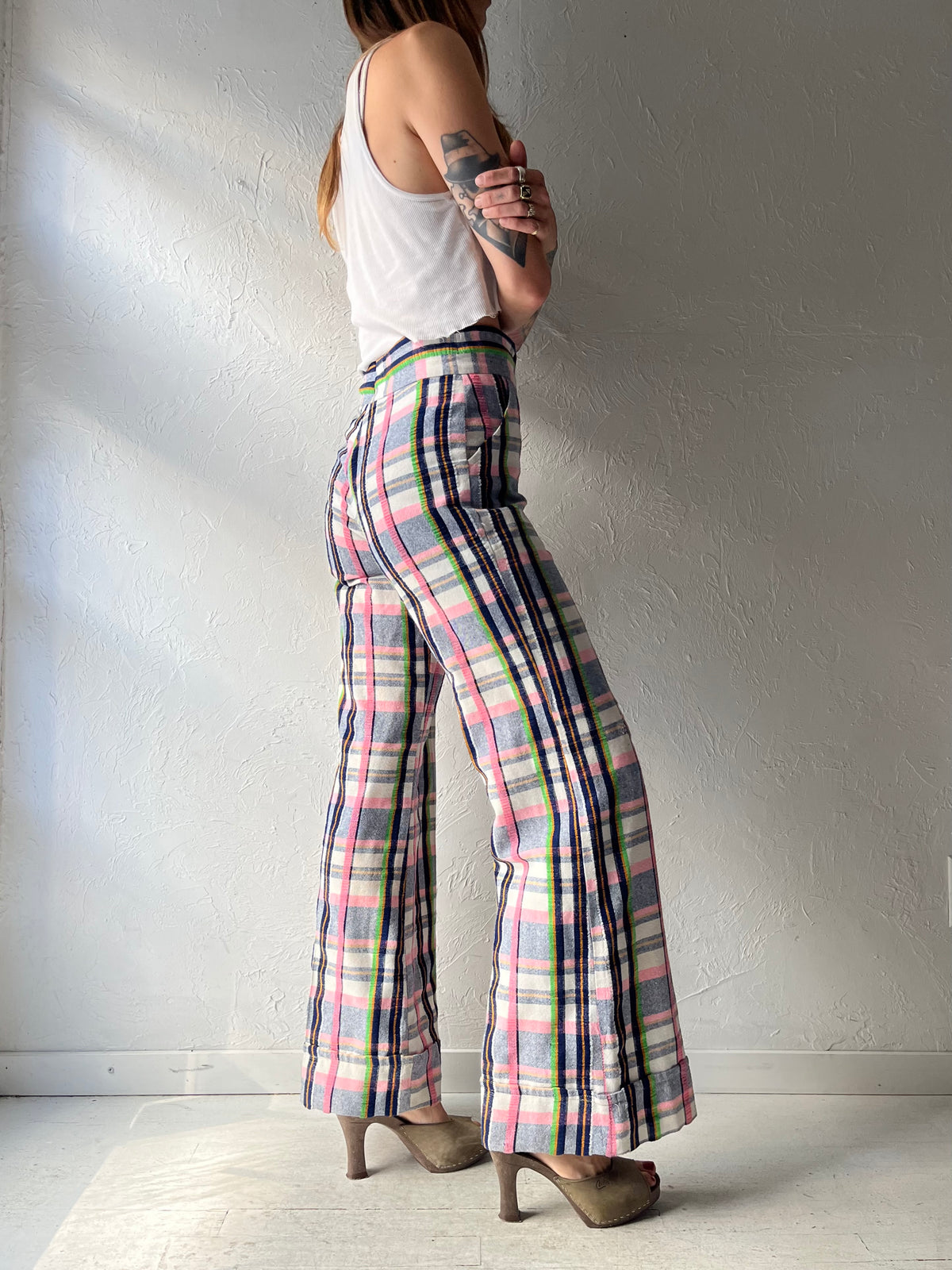 70s Retro High Waisted Plaid Flare Pants /  Small