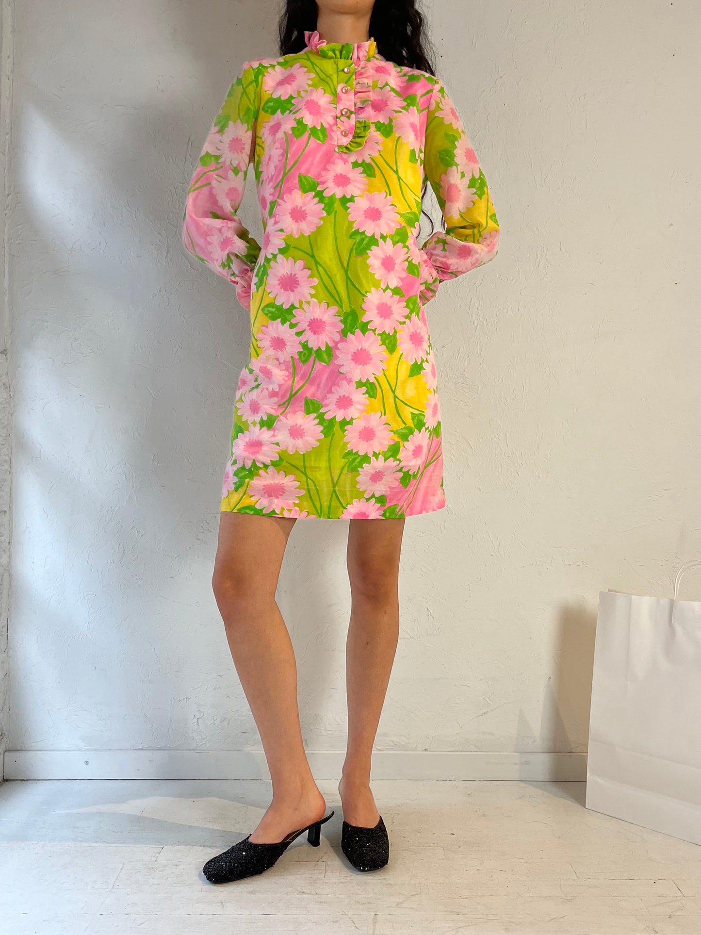 70s 'Cindy Juniors' Pink Floral Print Mini Dress / XS