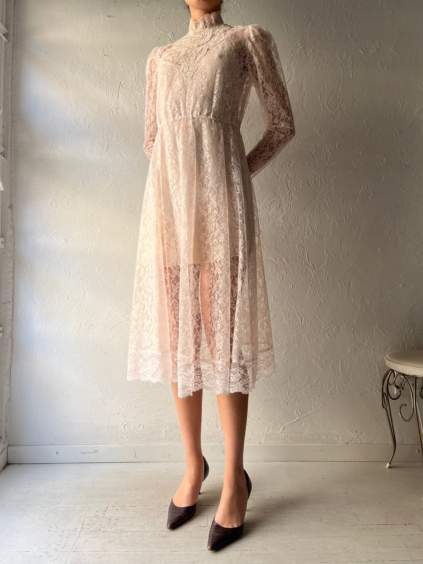 80s Vintage Long Sleeve Romantic Lace Midi Dress / Small