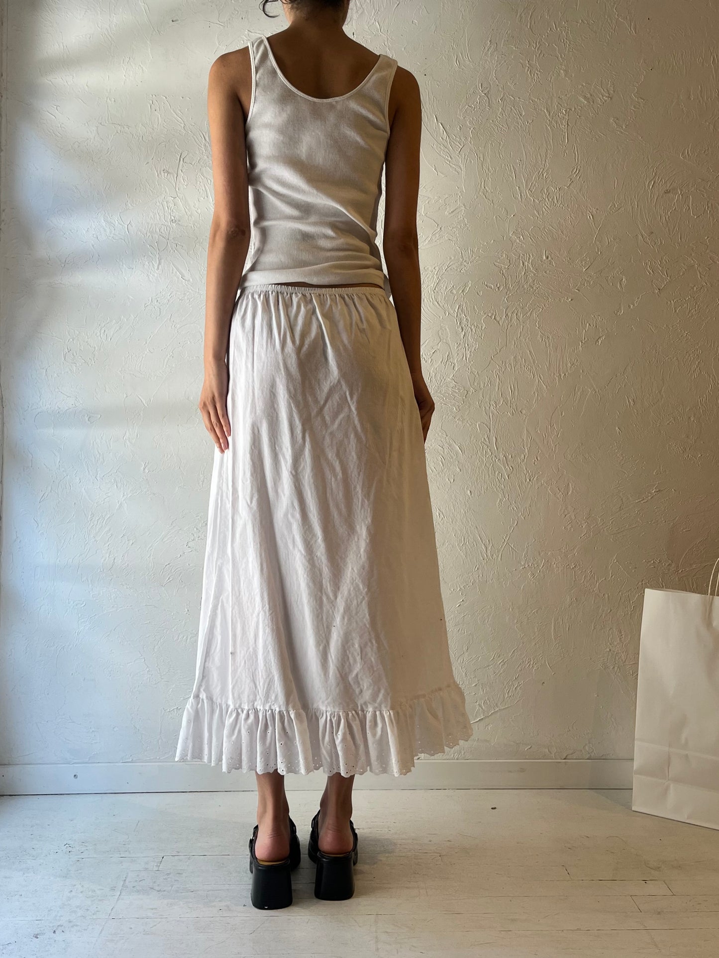 90s ‘Bay Club’ White Cotton Maxi Skirt / Medium
