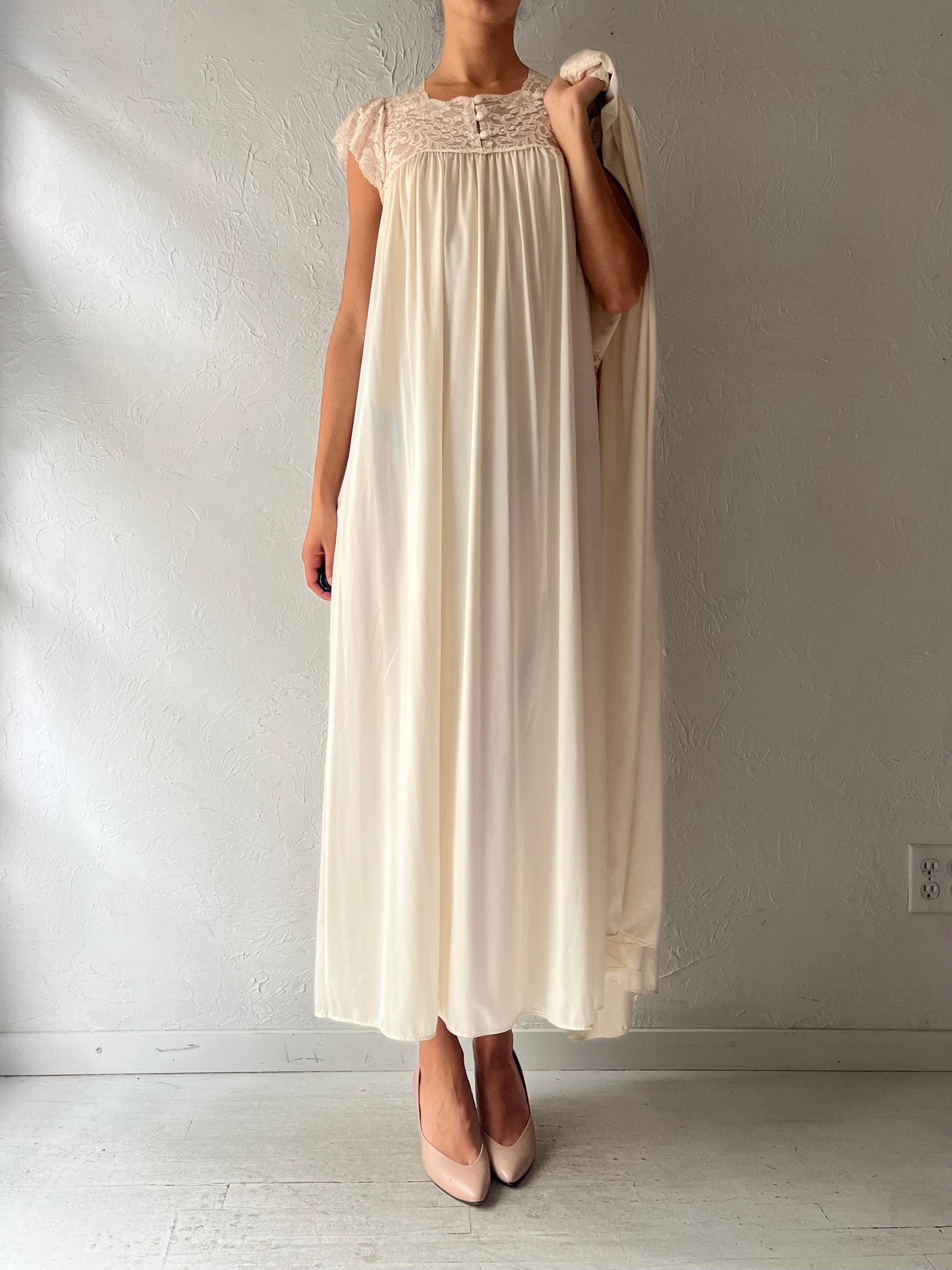 80s 'Shadowline' Cream Romantic Robe and Dress Set / Small