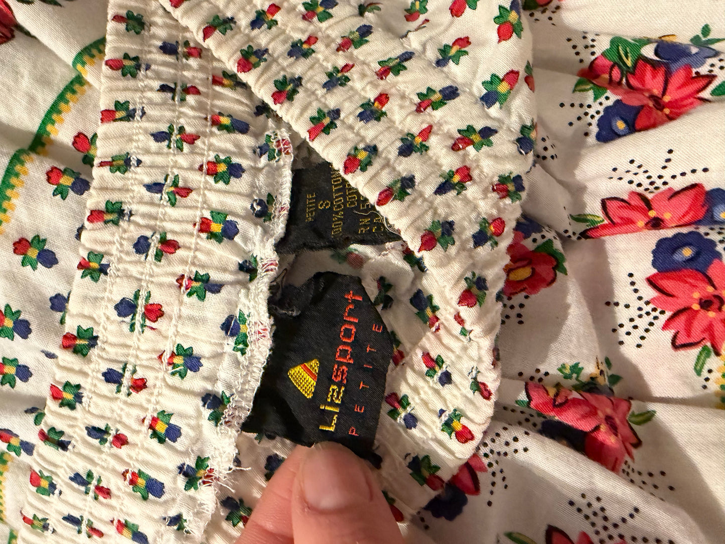 90s 'Liz Sport' Floral Cotton Teared Skirt / Medium