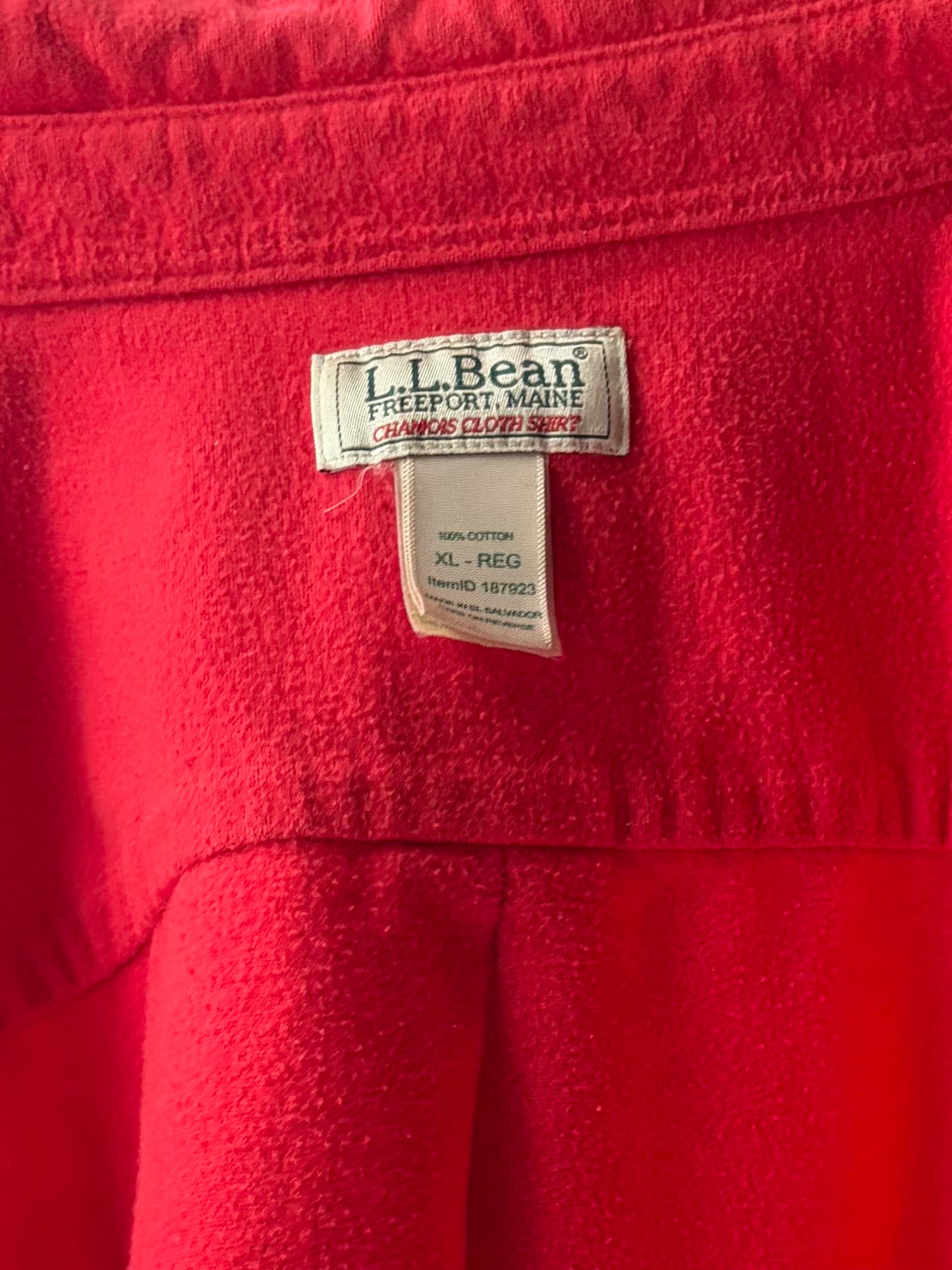 Y2k 'L.L. Bean' Red Cotton Minimalist Work Wear Button Up Shirt / XL