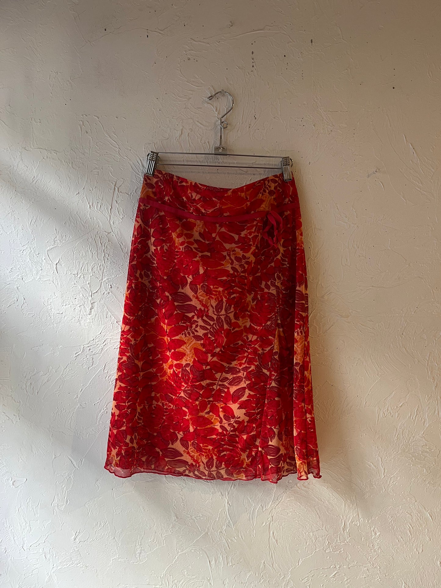 90s Red Floral Skirt / Small