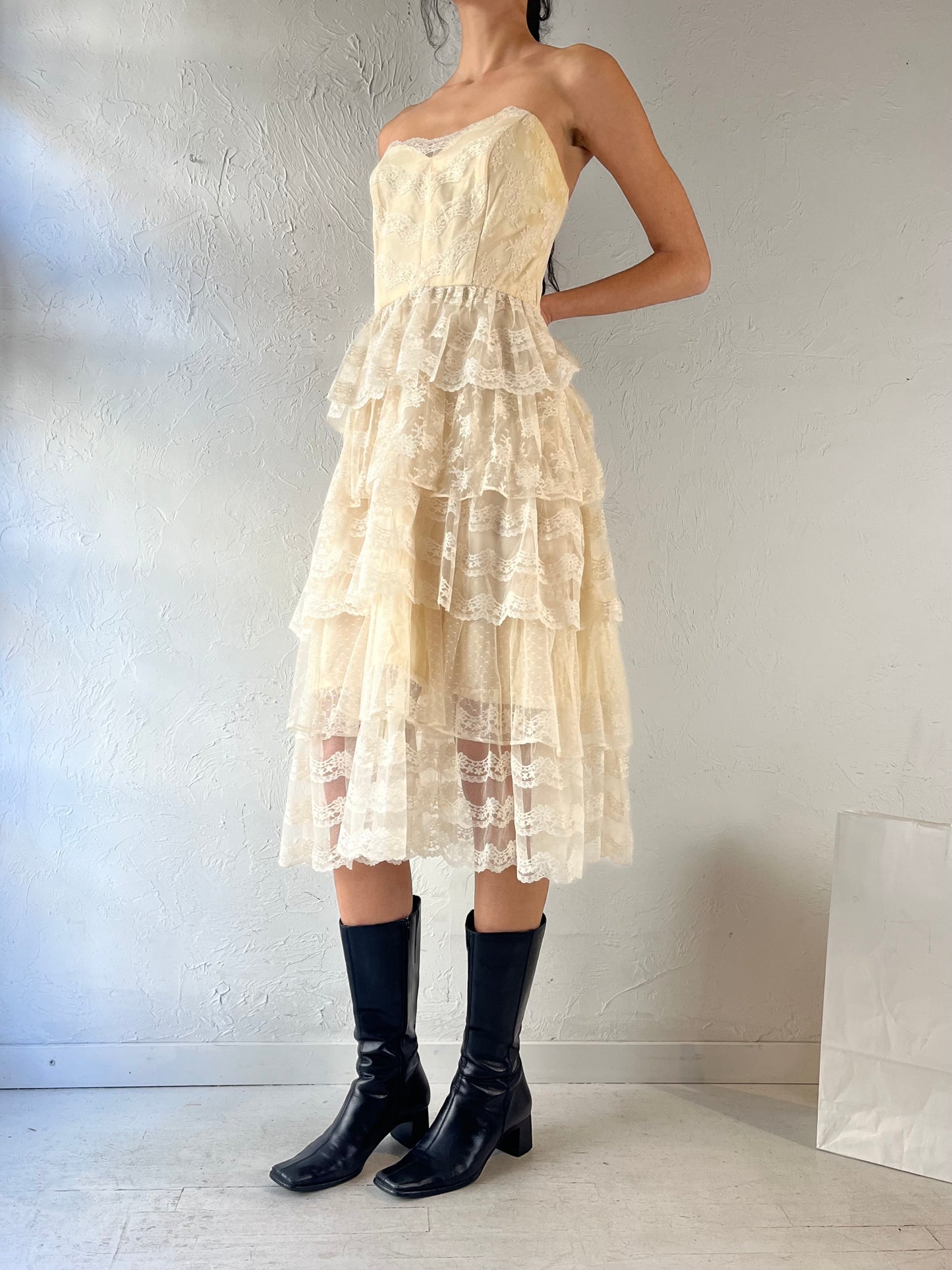 90s 'TD4' Strapless Cream Lace Party Dress / Medium