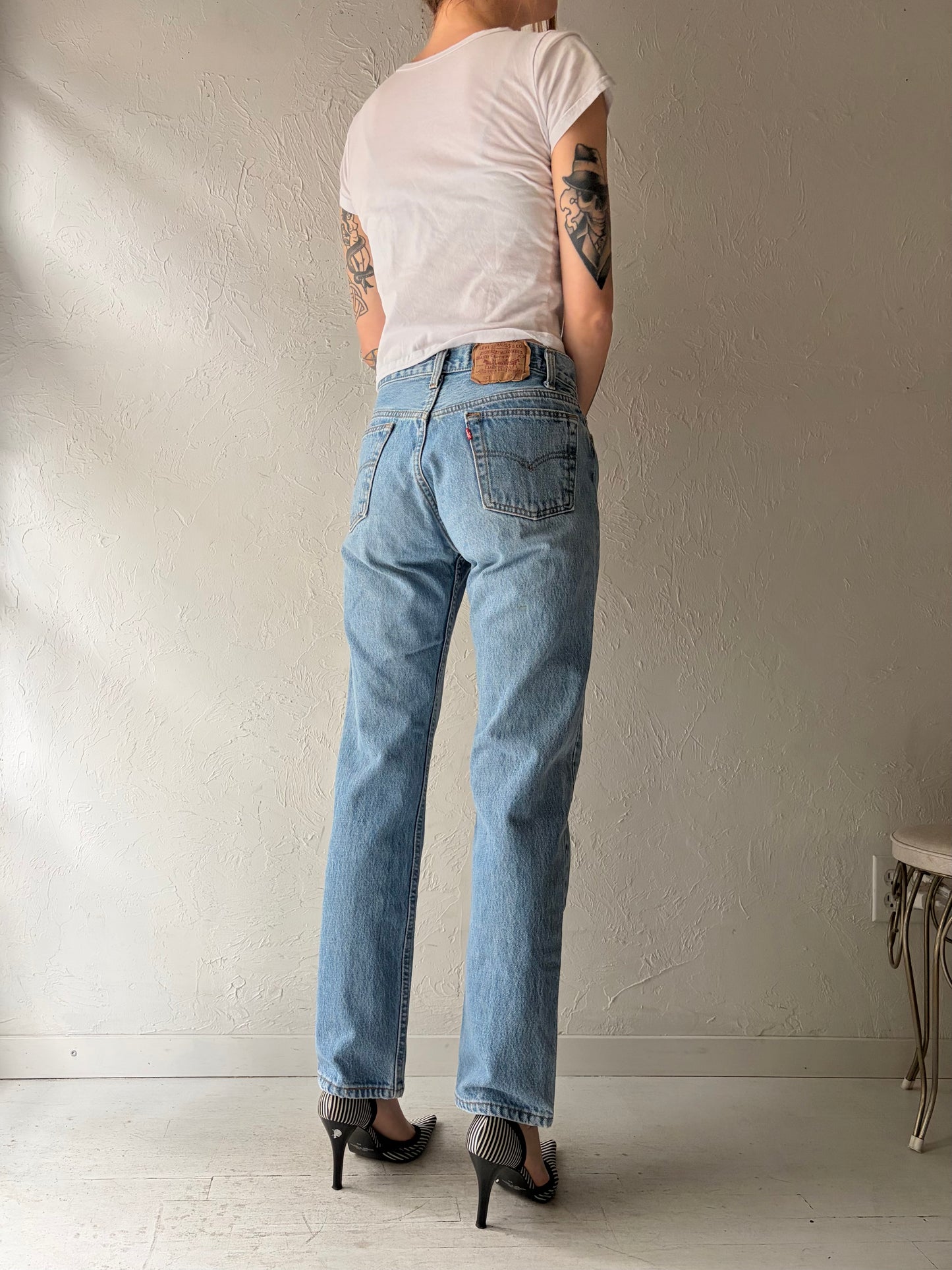 90s ‘Levi’s’ 501 Jeans / Made in USA / 26
