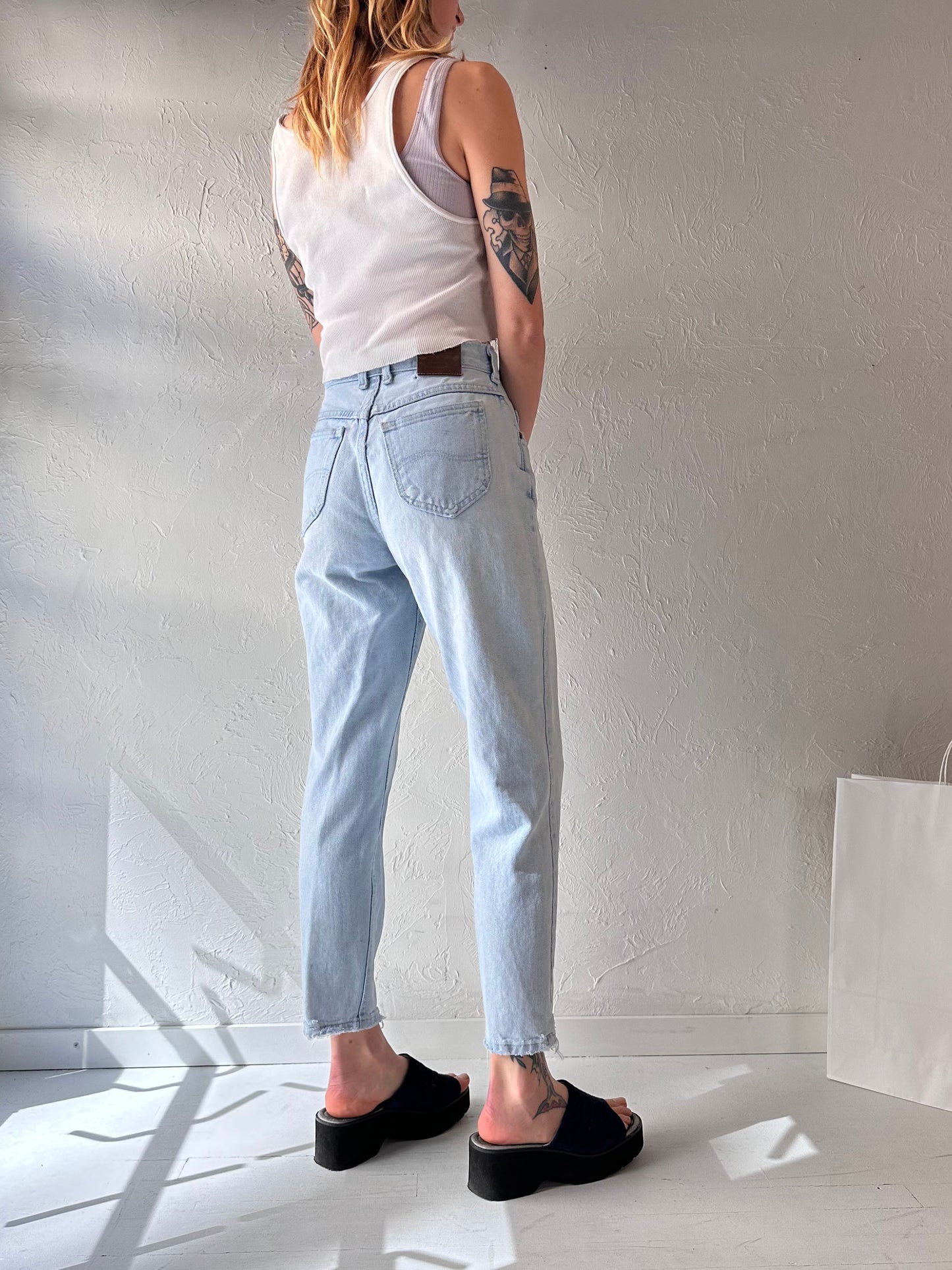 90s 'Lee' Light Wash Mom Jeans / 26"