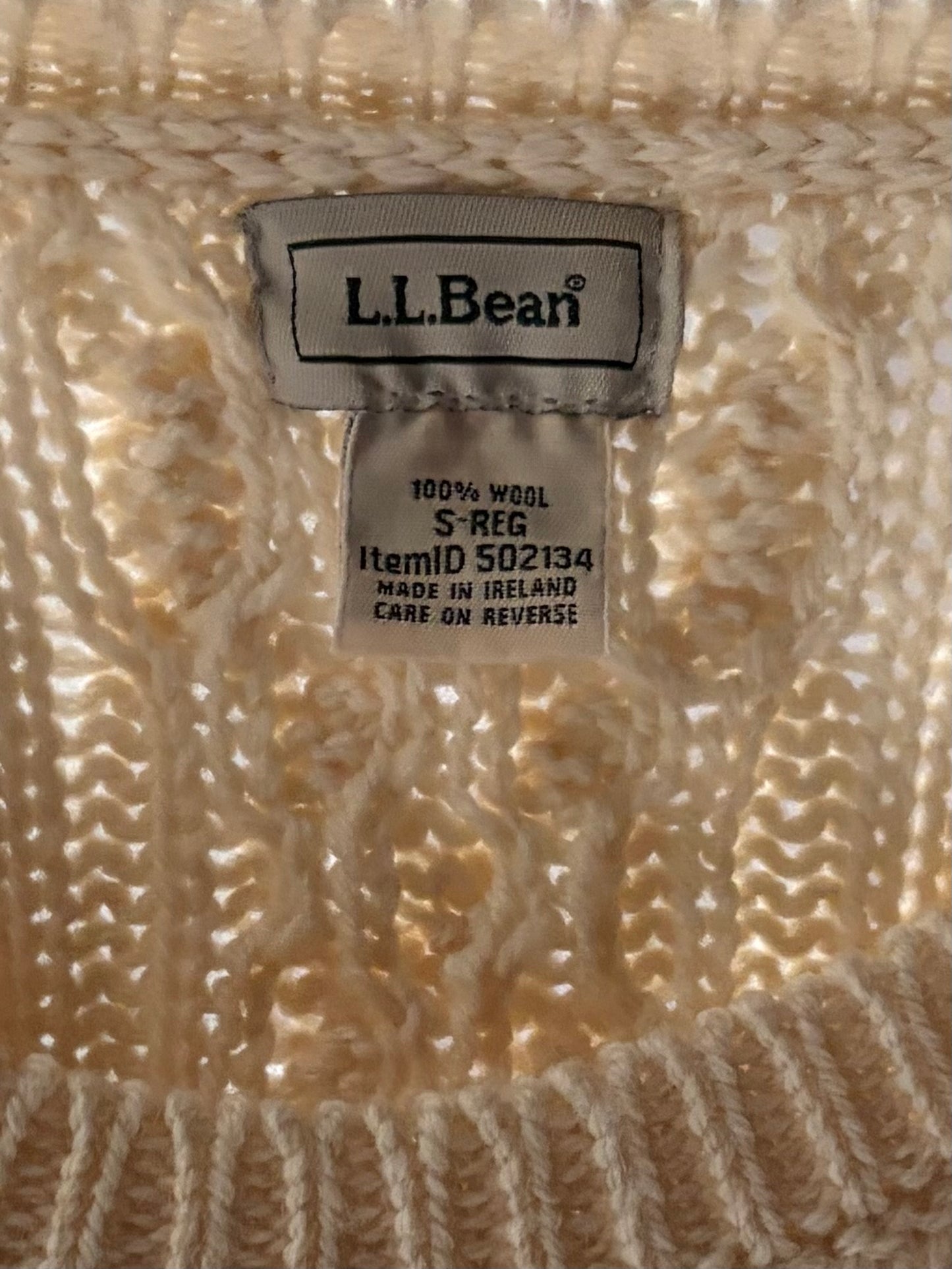 90s ‘LL Bean’ Wool Cable Knit Sweater / Small