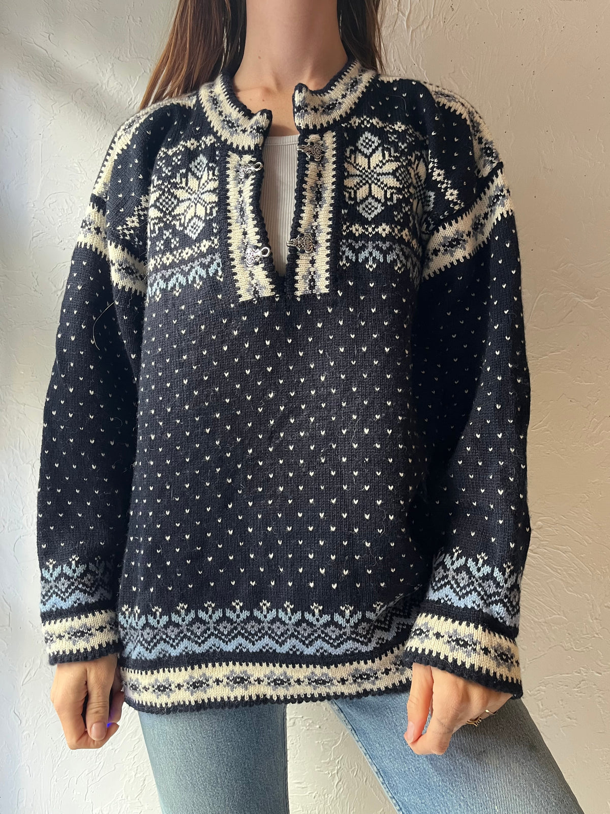 Vintage Nordic Knit Snowflake Fair Isle Pullover Scandinavian Ski Sweater / Medium