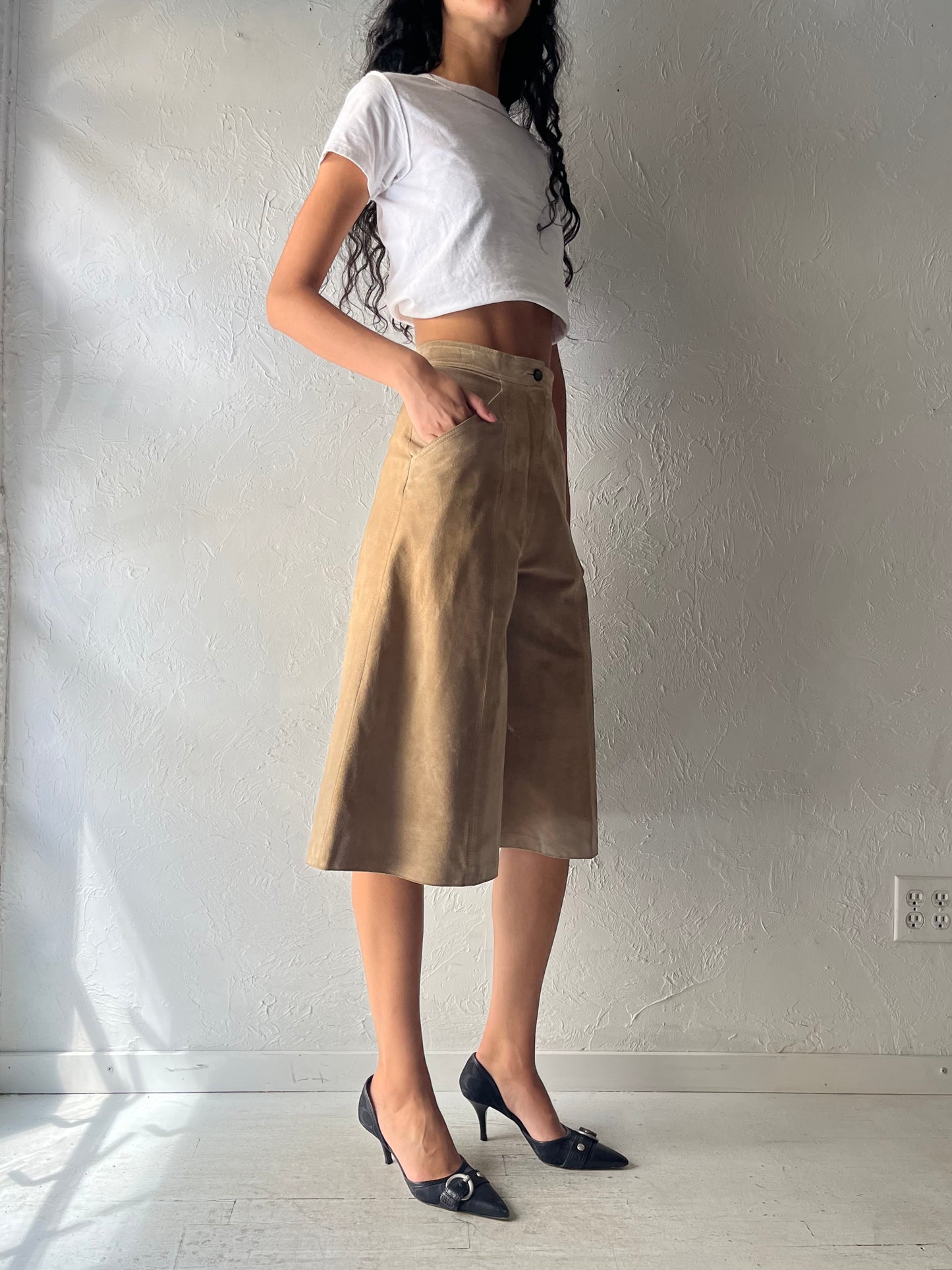 70s Beige Suede Leather Shorts / XS