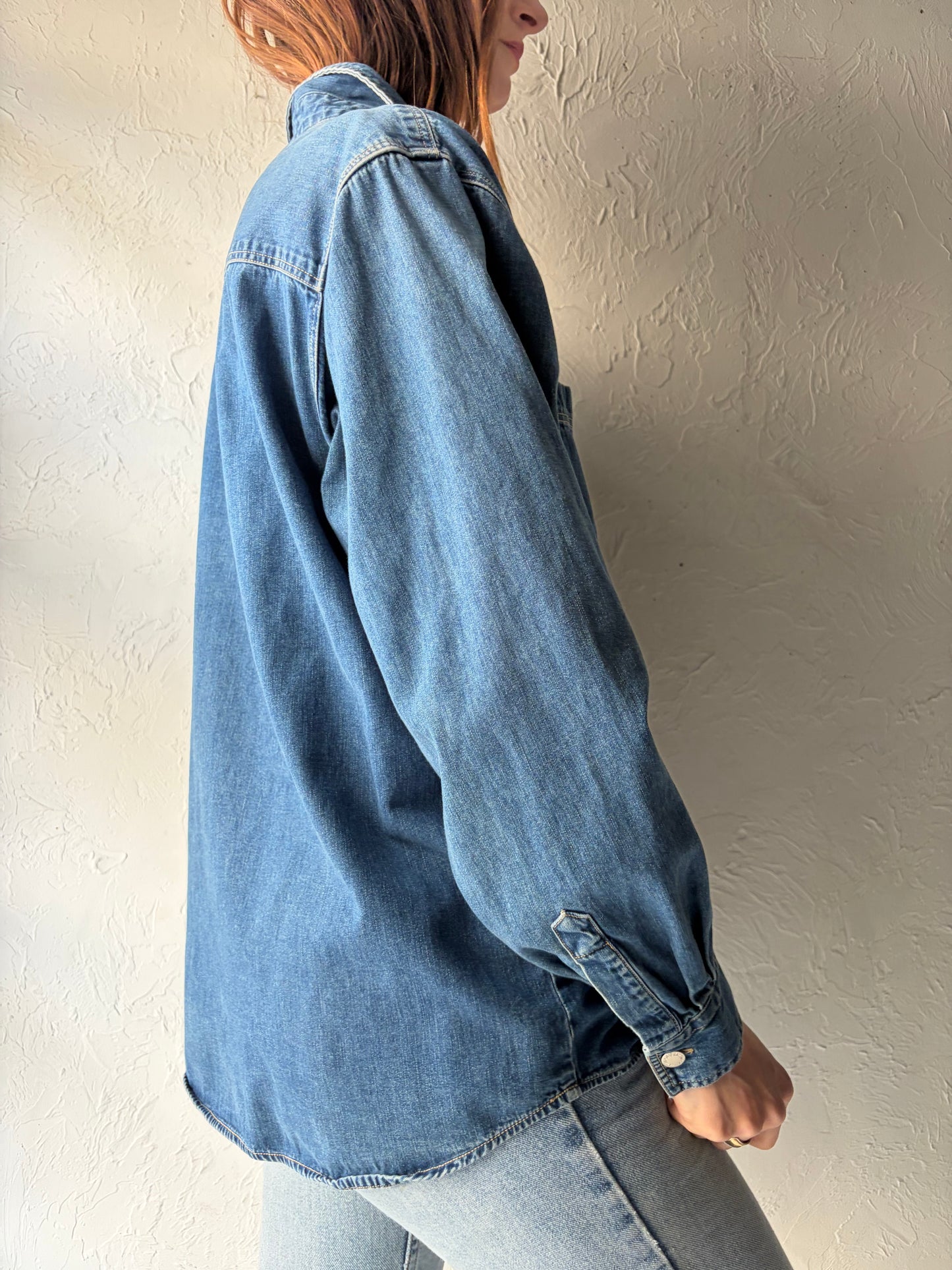 90s 'St. John's Bay' Blue Denim Minimalist Buttons Up Shirt / 1990s Classic Workwear Jean Shirt / Large