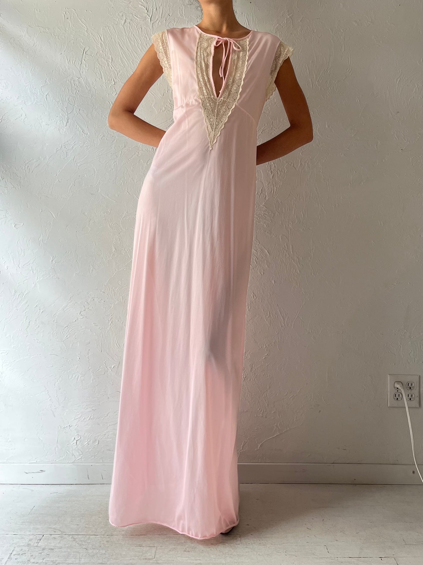 80s 'Tall Girl' Pale Pink Romantic Nylon Lingerie Slip Dress / Small
