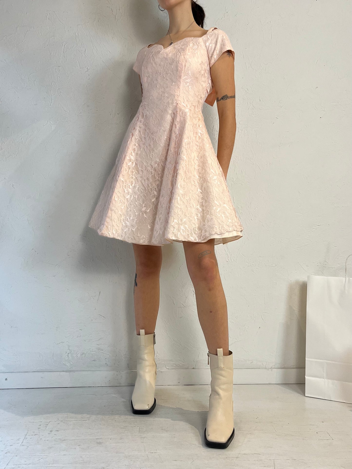 90s 'Steppin Out' Pink Lace Mini Dress / Small