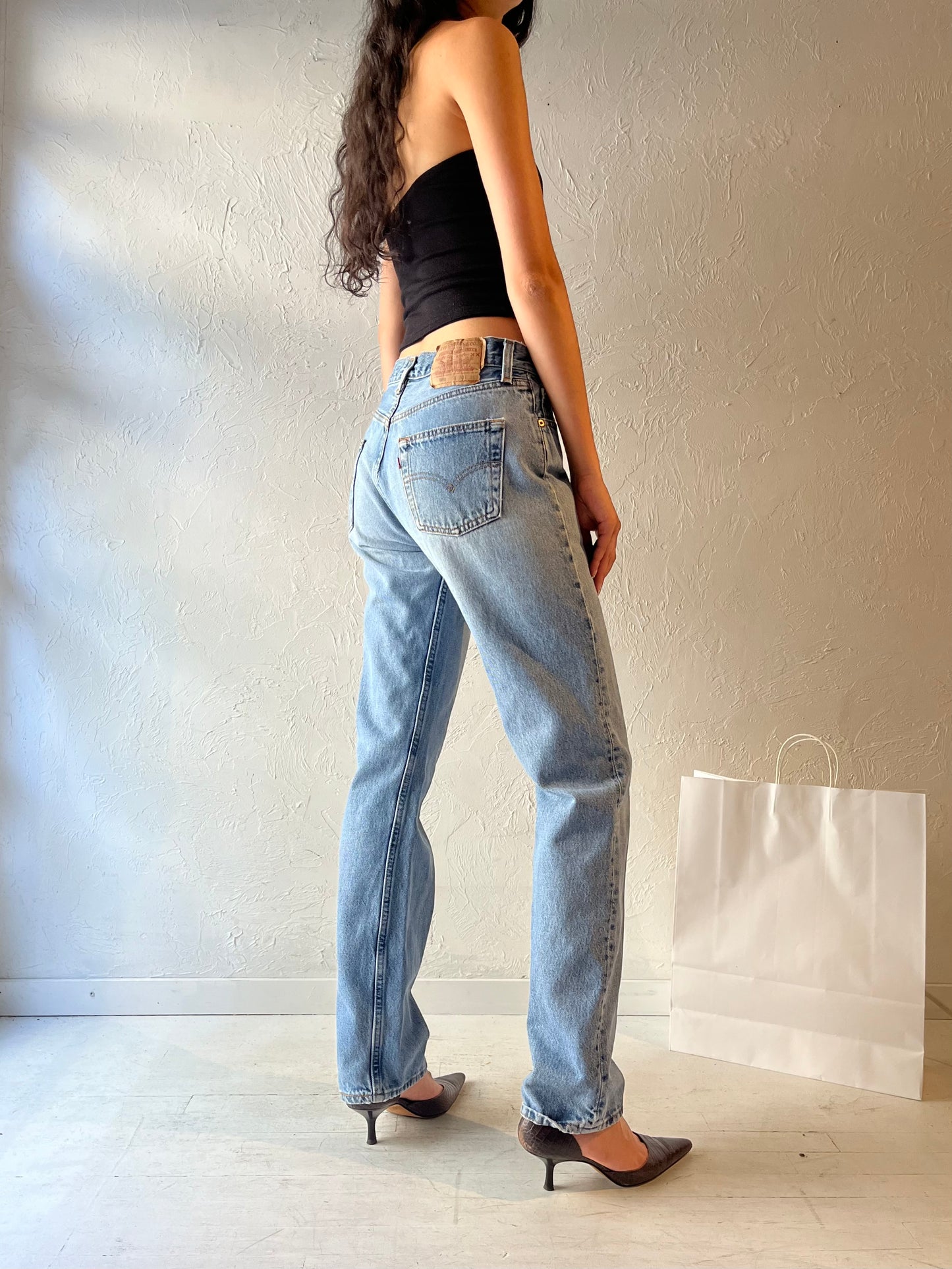 90s 'Levis' 501 Jeans / Made in USA / 28