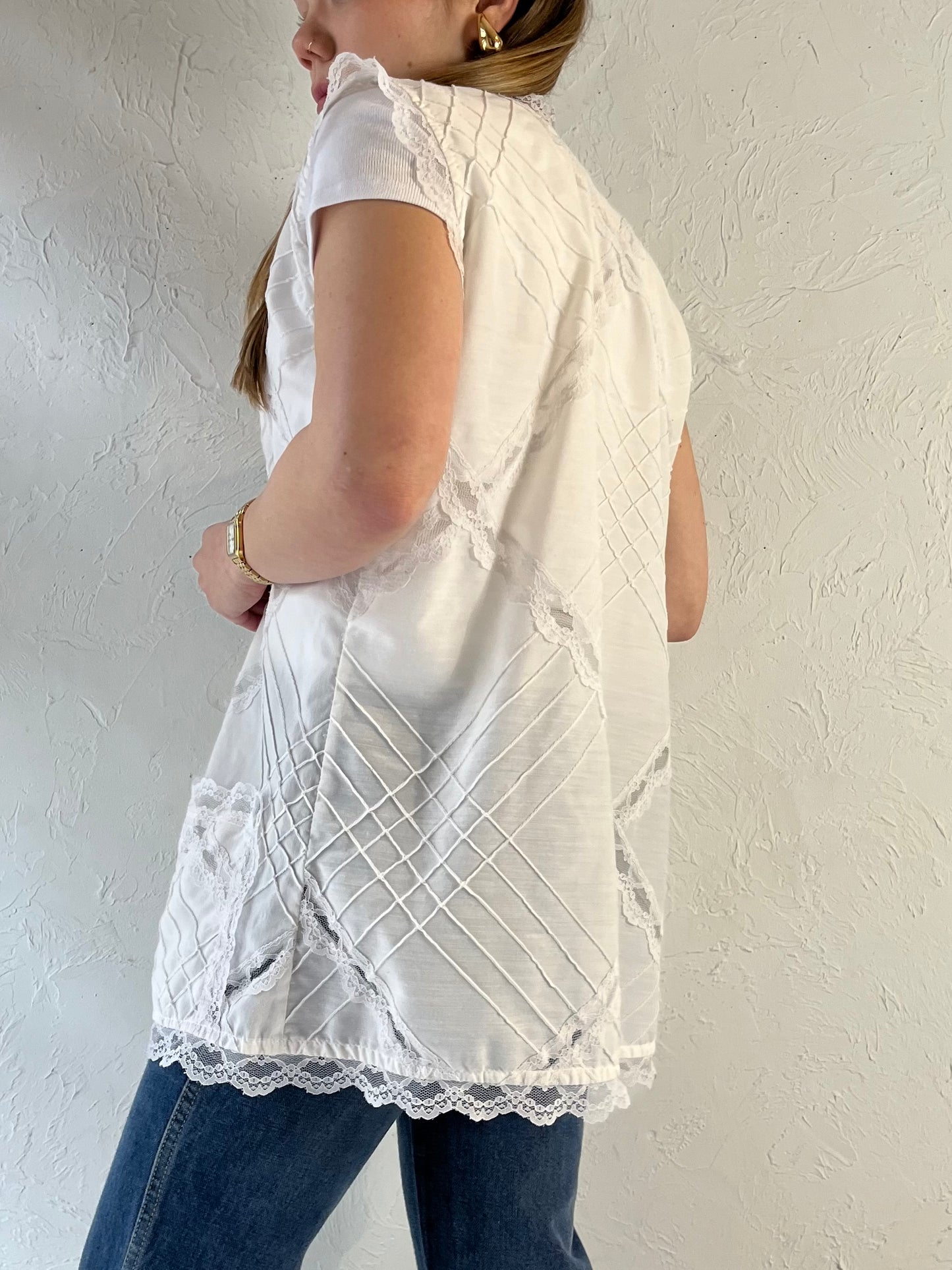 70s White Lace Vest / Medium