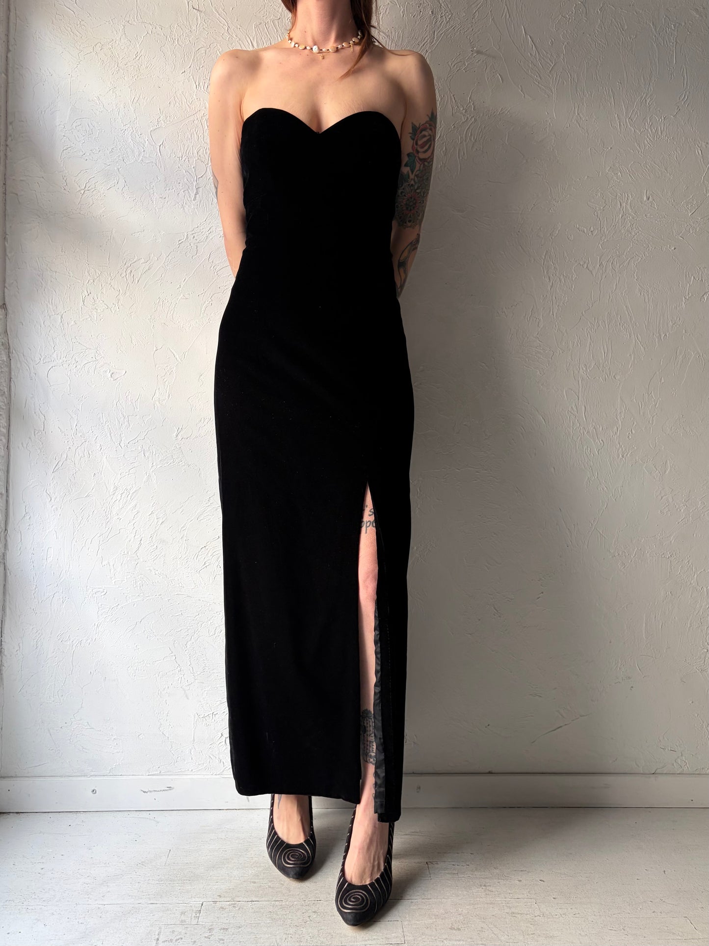 Vintage Black Strapless Velvet Formal Dress / Small