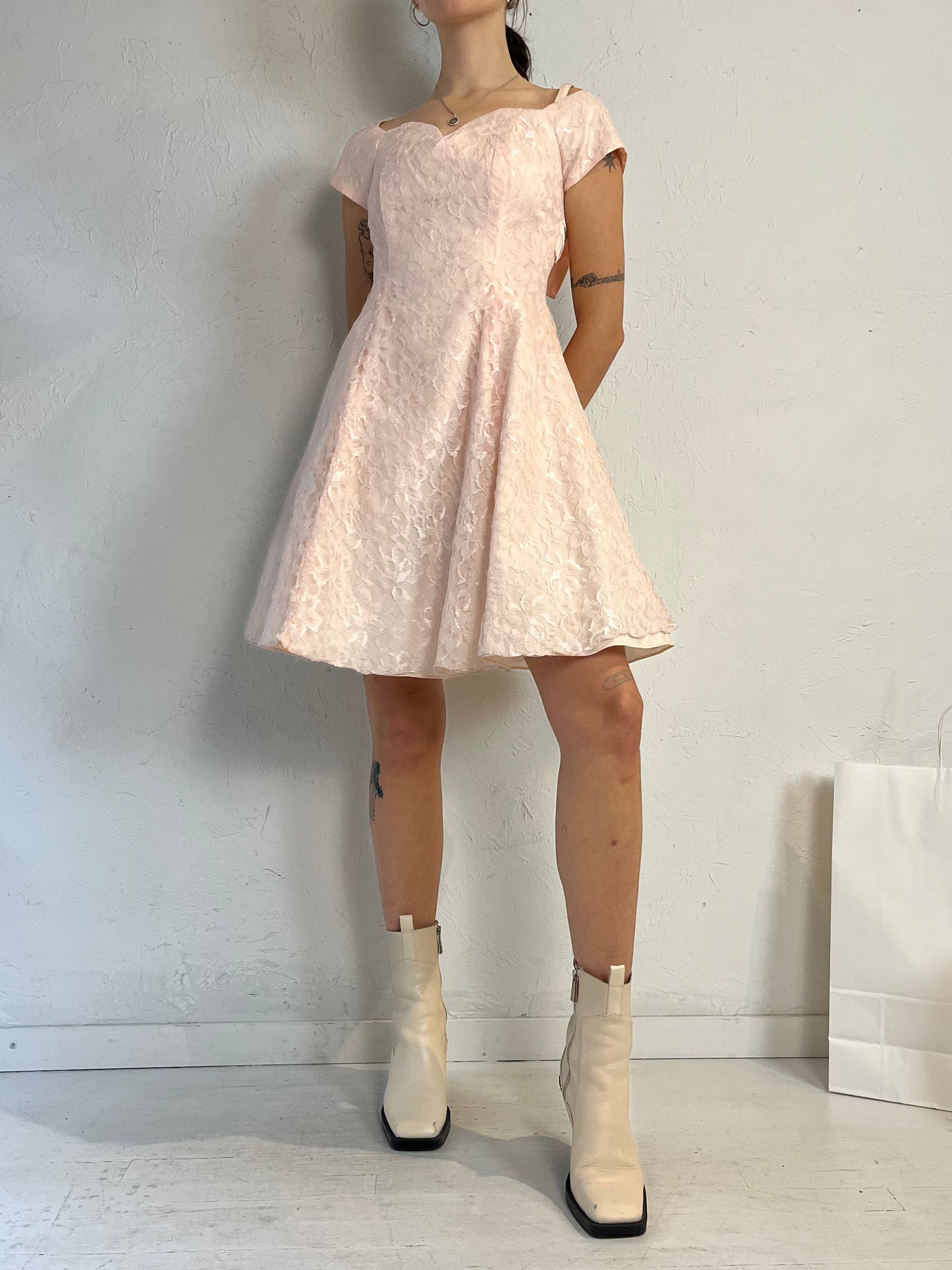 90s 'Steppin Out' Pink Lace Mini Dress / Small