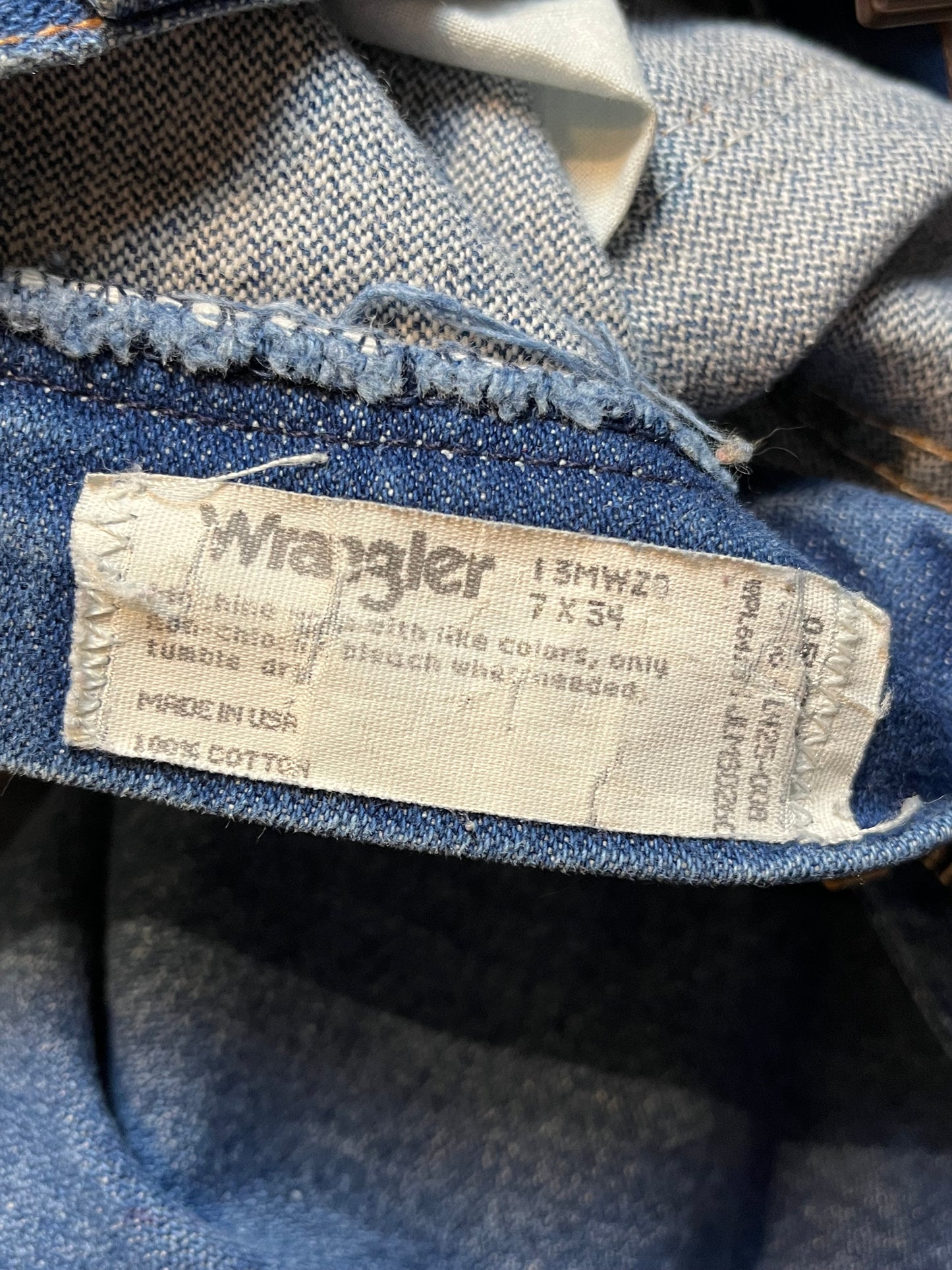 90s ‘Wrangler’ Jeans / Made in USA / 7