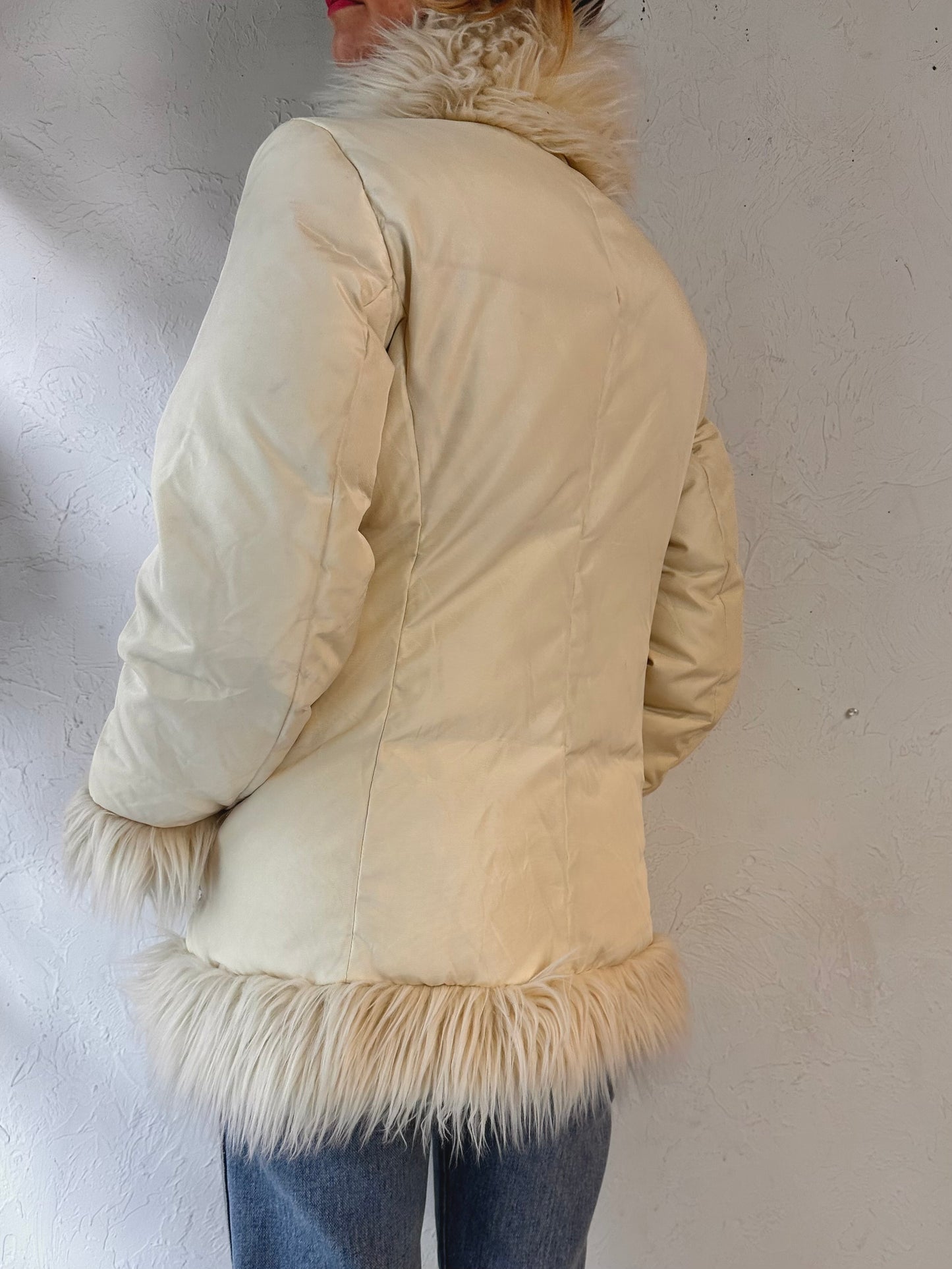 Y2k 'Guess' White Puffer Jacket w/ Faux Fur Trim / Small