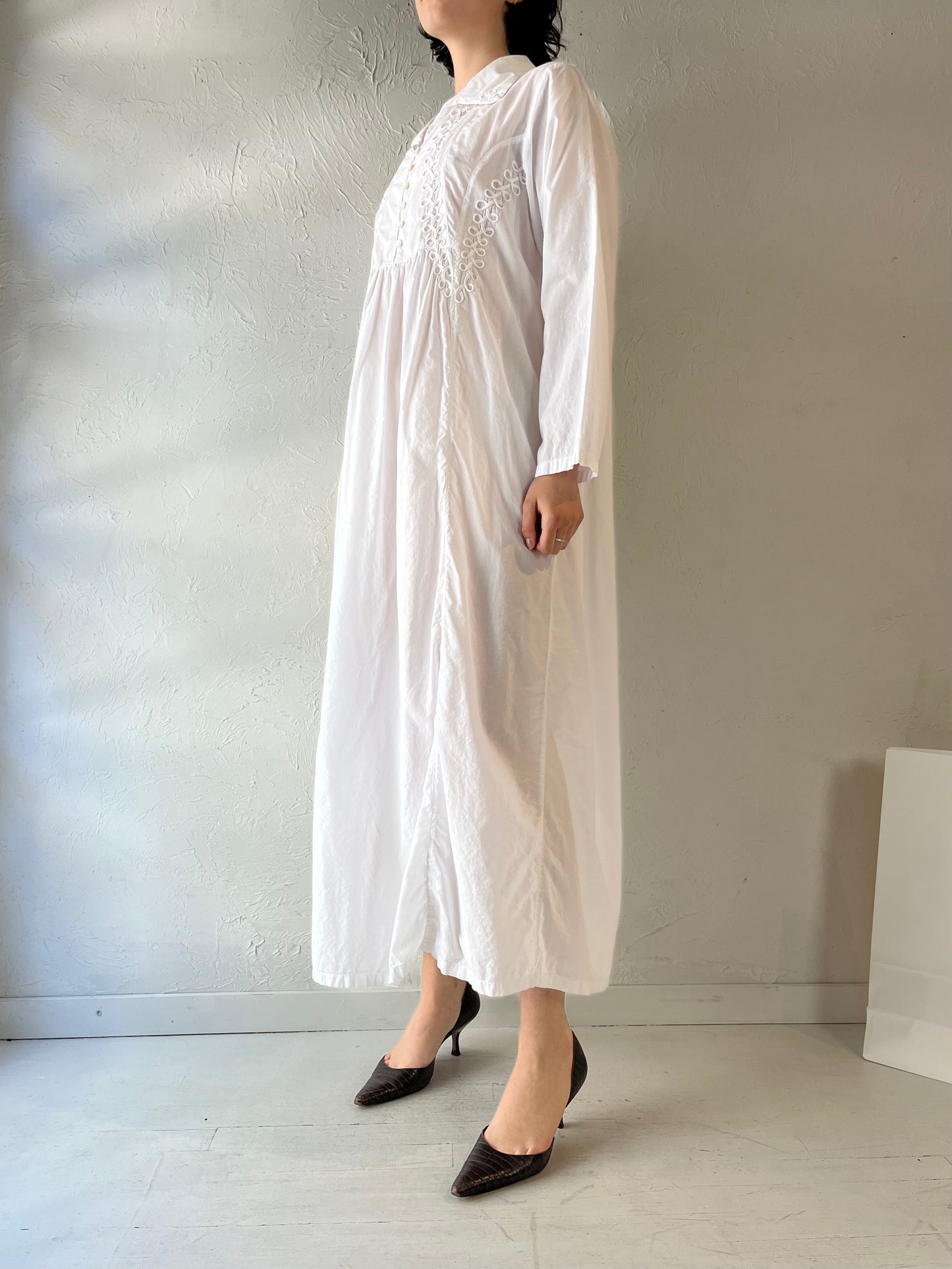 90s 'April Cornell' White Cotton Oversized Maxi Dress / Small