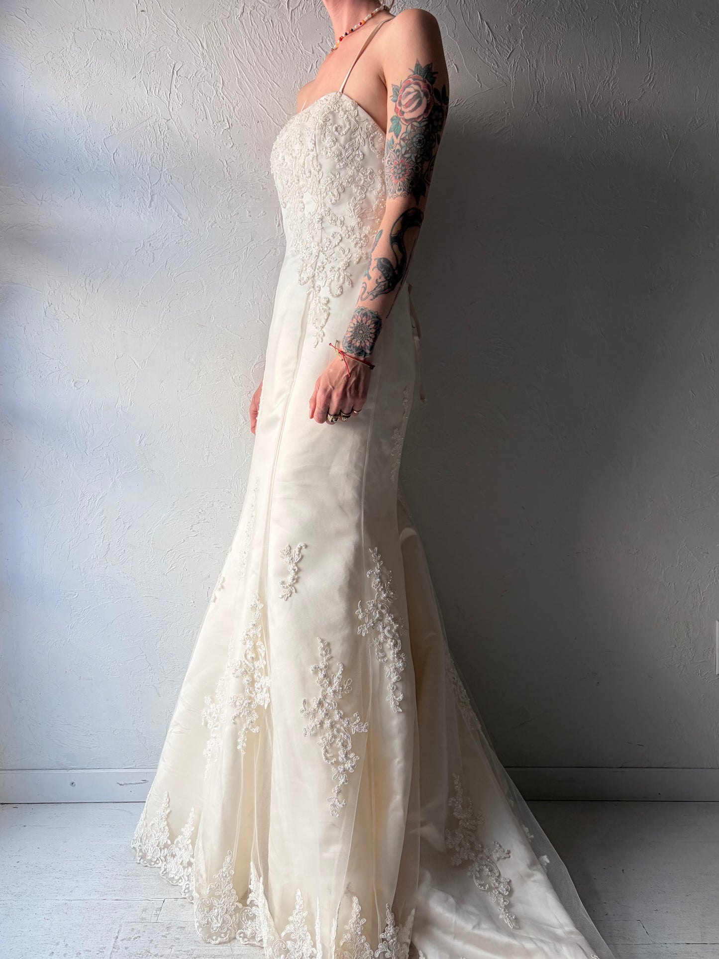 Y2k 'Angeline'  Cream Lace Up Foral Wedding Dress / Medium