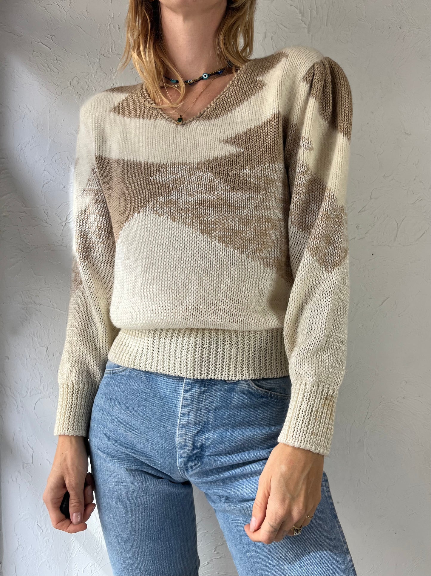 90s 'Woodwards' Beige and White Knit Sweater / Small