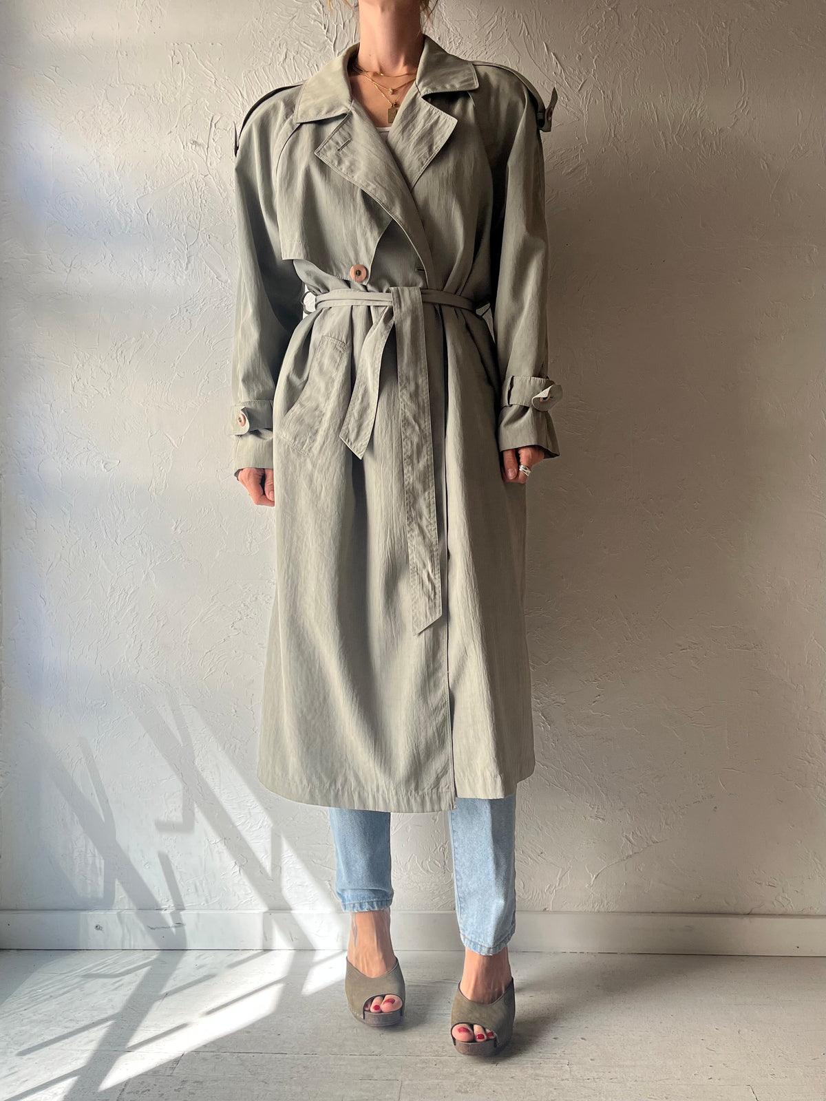 90s 'Junior Gallery' Taupe Minimalist Old Money Academia Fall Trench Coat / Small