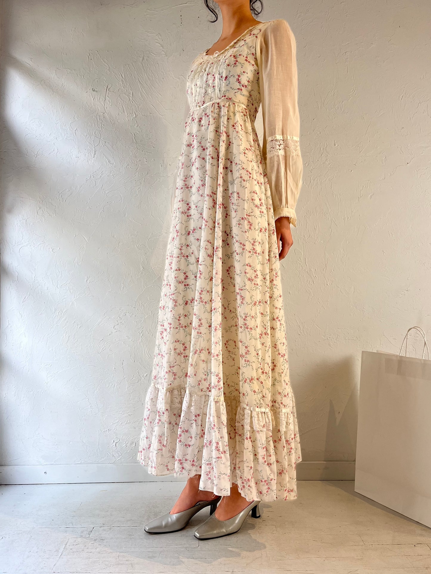 70s ‘Gunne Sax’ Cream Floral Peasant Maxi Dress / Small