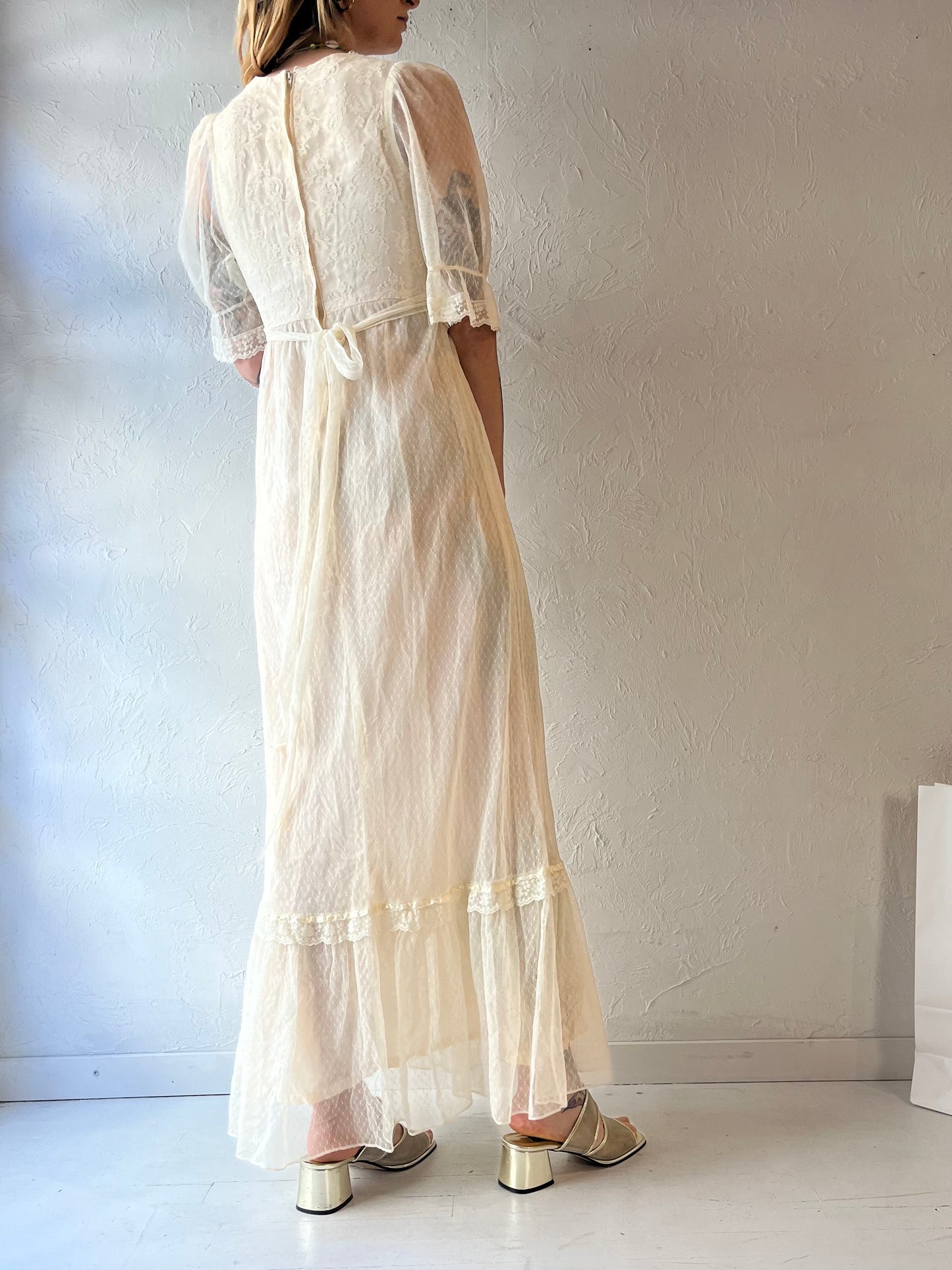 70s 'Nu Mode' Cream Lace Wedding Dress / Small