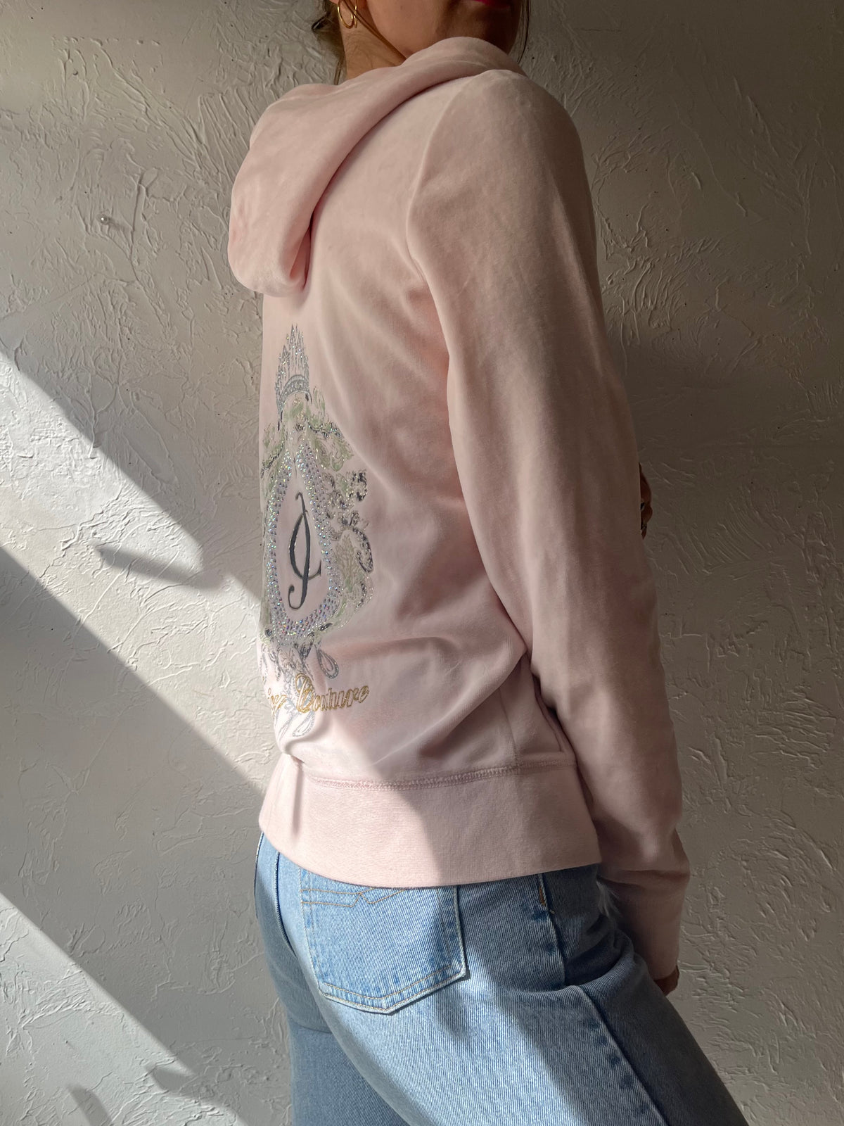 Y2K 'Juicy Couture' Baby Pink Rhinestone Crest Zip Up Hoodie / Edgy McBling Coquette Streetwear 2000s Baddie Fashion / Large