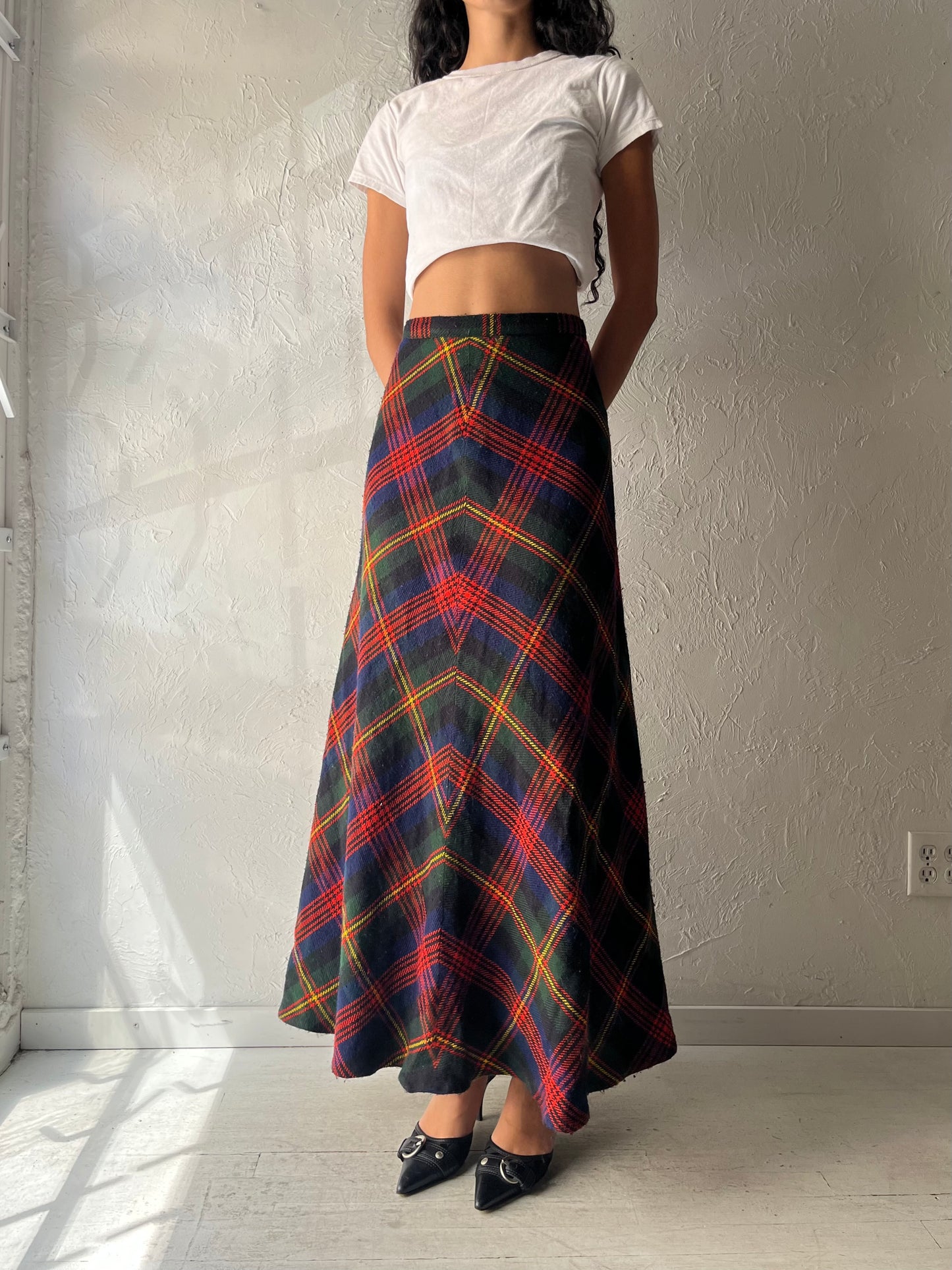 Vintage Plaid Knit Winter Maxi Skirt / Small