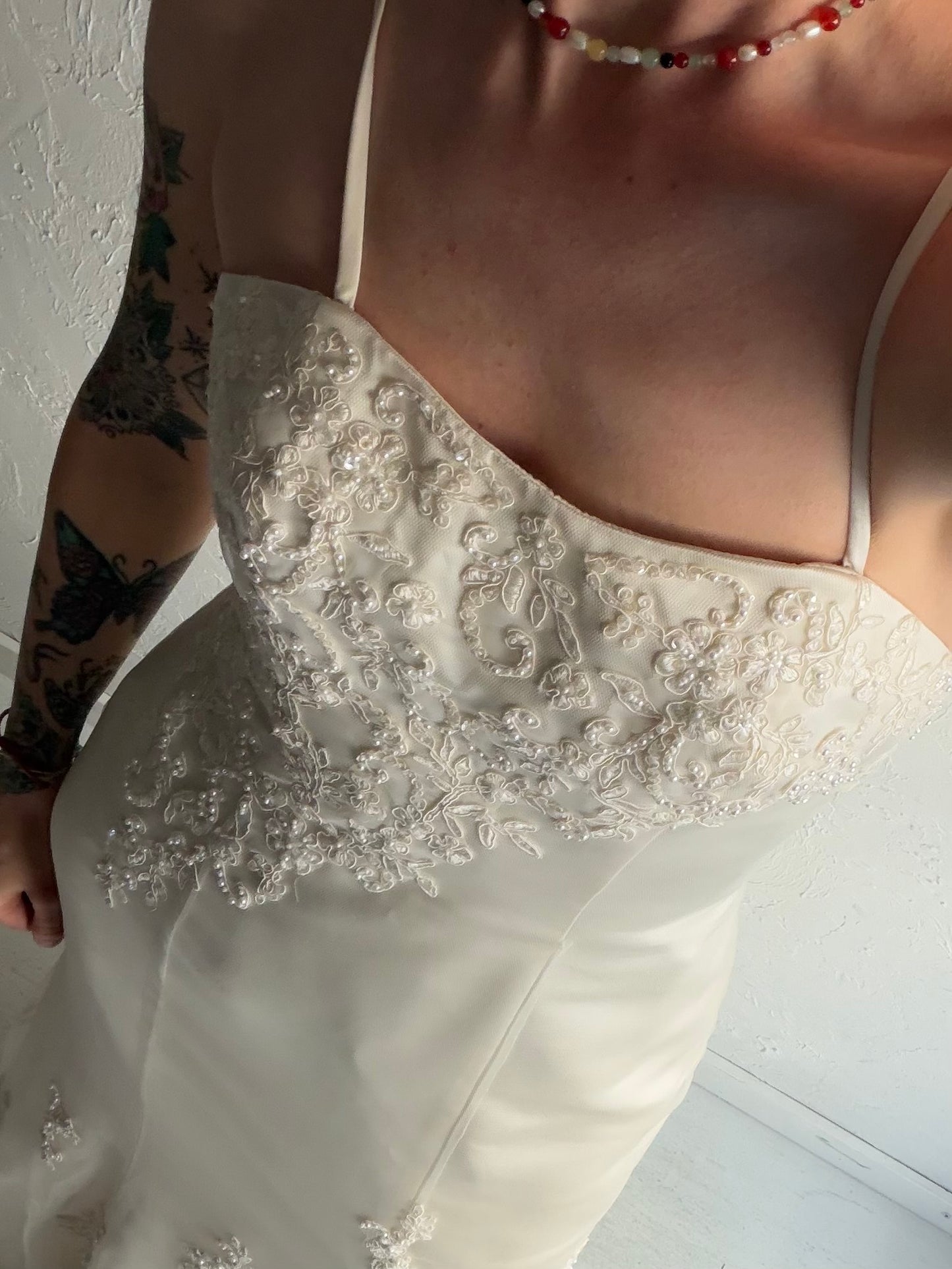 Y2k 'Angeline'  Cream Lace Up Foral Wedding Dress / Medium