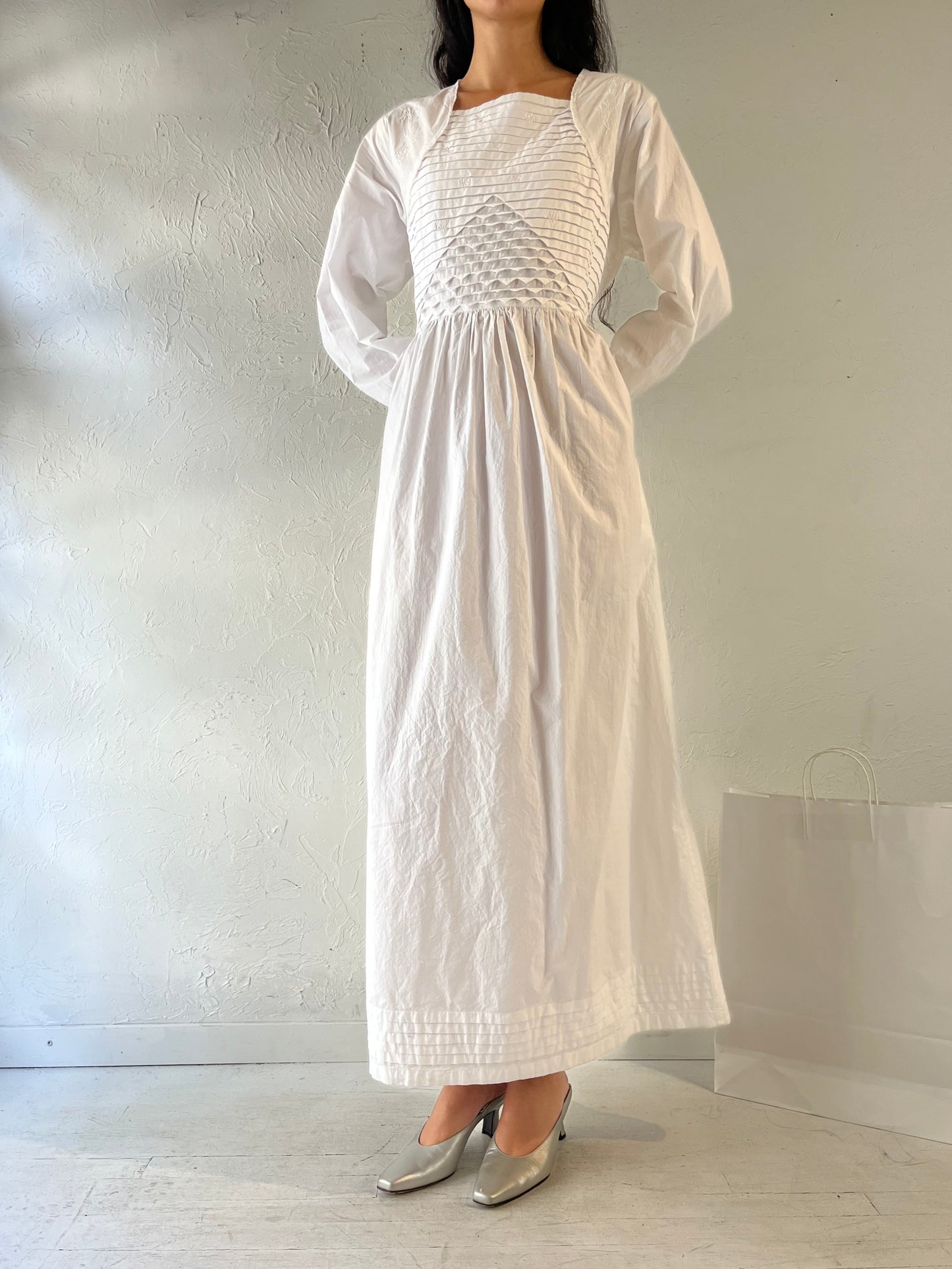 90s ‘Dressed in White’ Long Sleeve Cotton Dress / XL