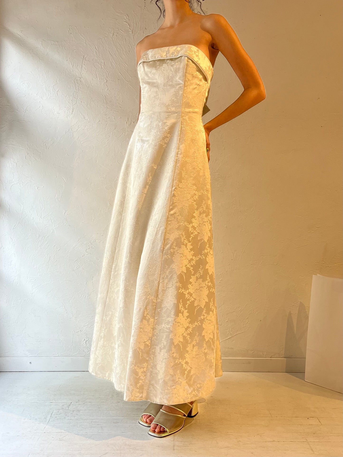 90s ‘Jessica McClintock’ Cream Strapless Formal Dress / Medium