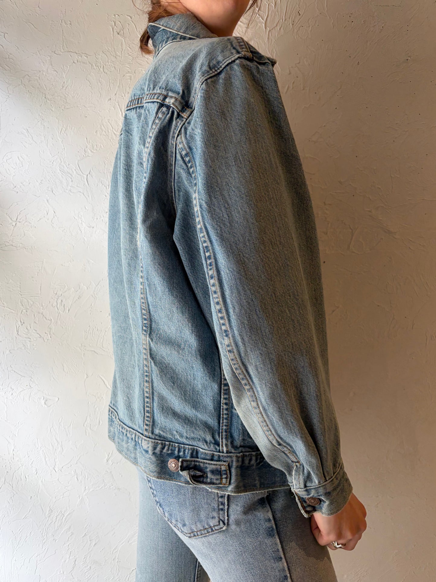 90s 'Levi’s' Medium Wash Denim Jacket / Vintage 1990s Classic Blue Jean Normcore Streetwear Jacket / Medium